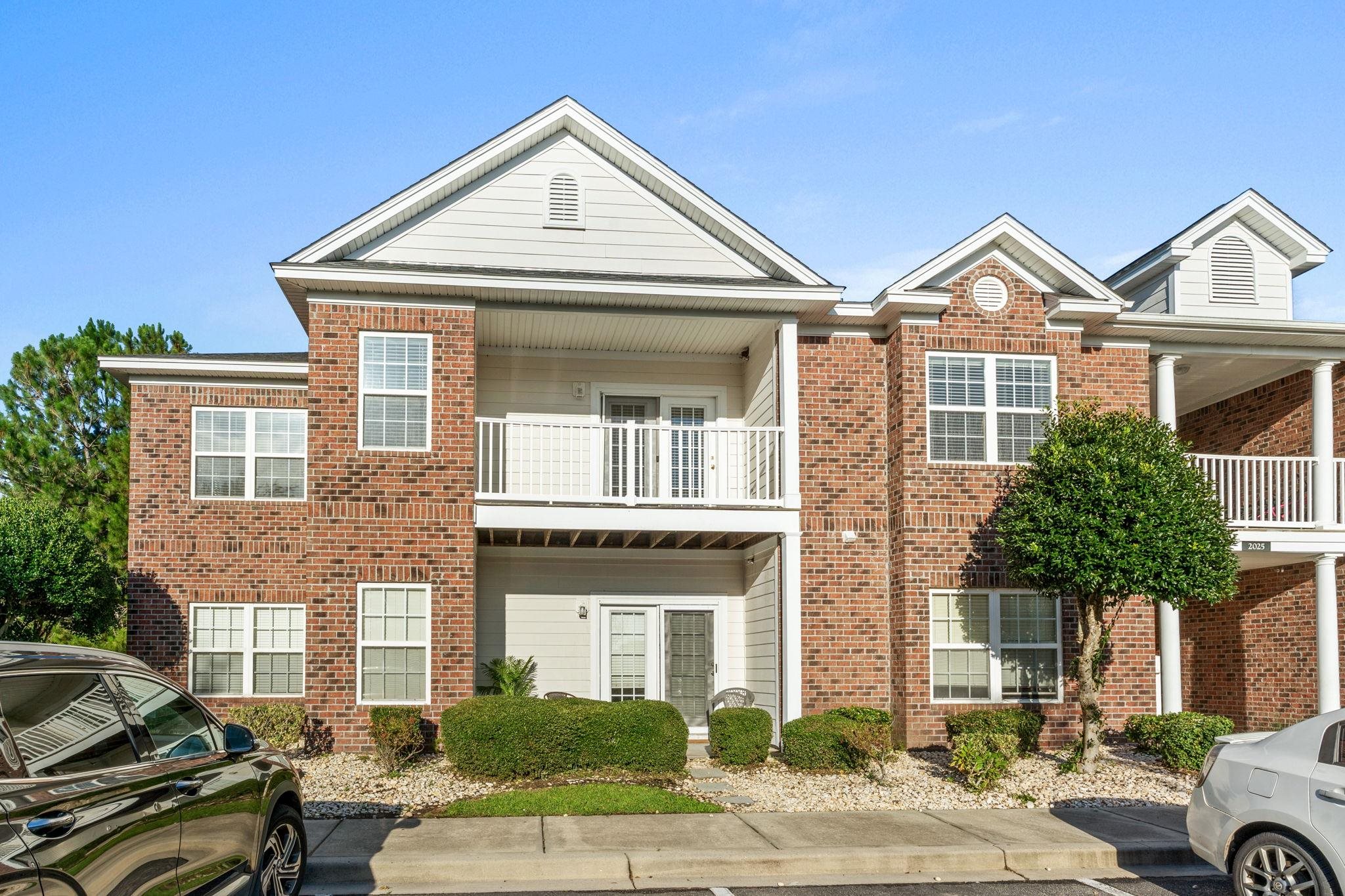 2025 Silvercrest Dr. Property Photo 6