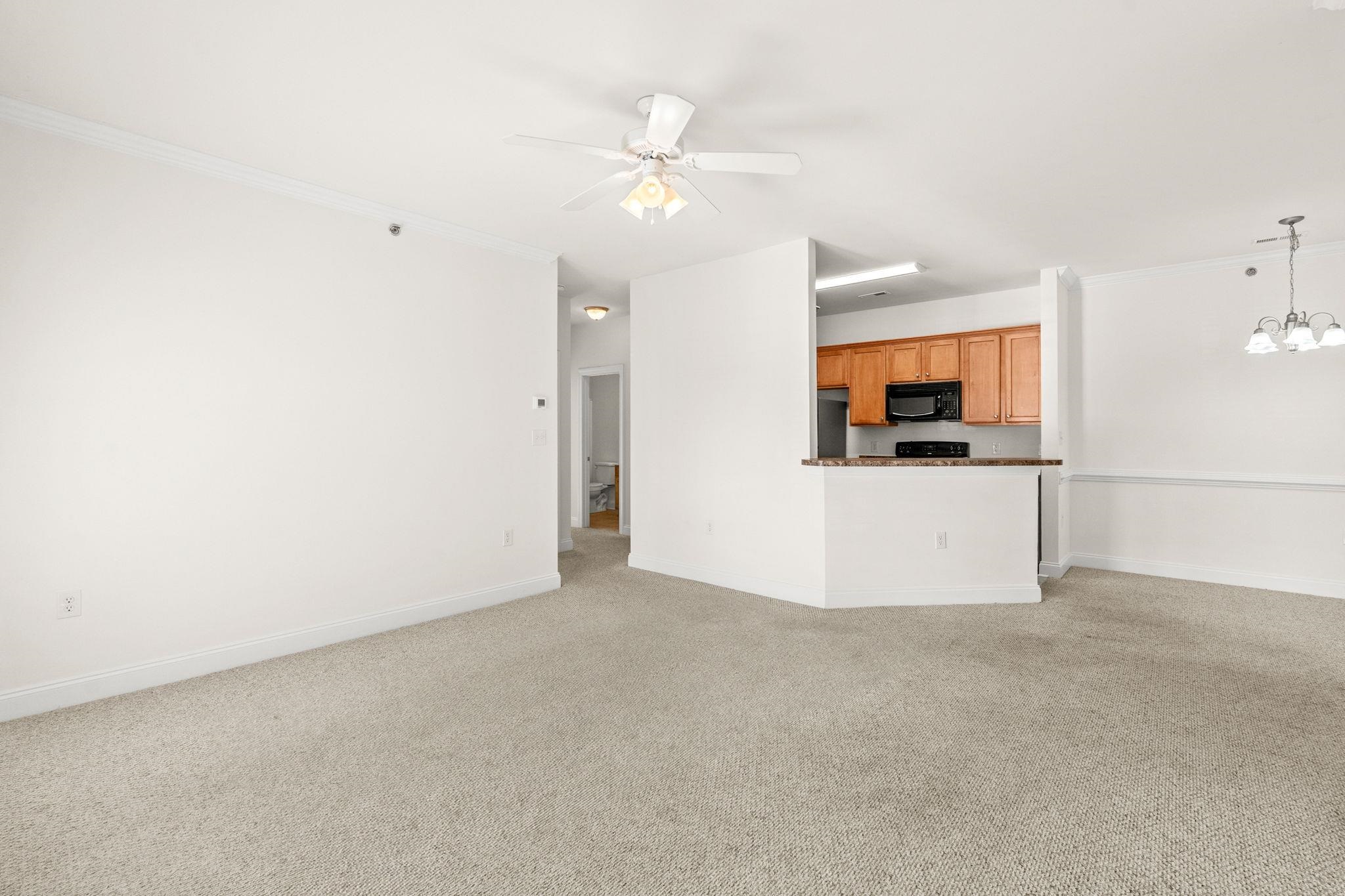 2025 Silvercrest Dr. Property Photo 12