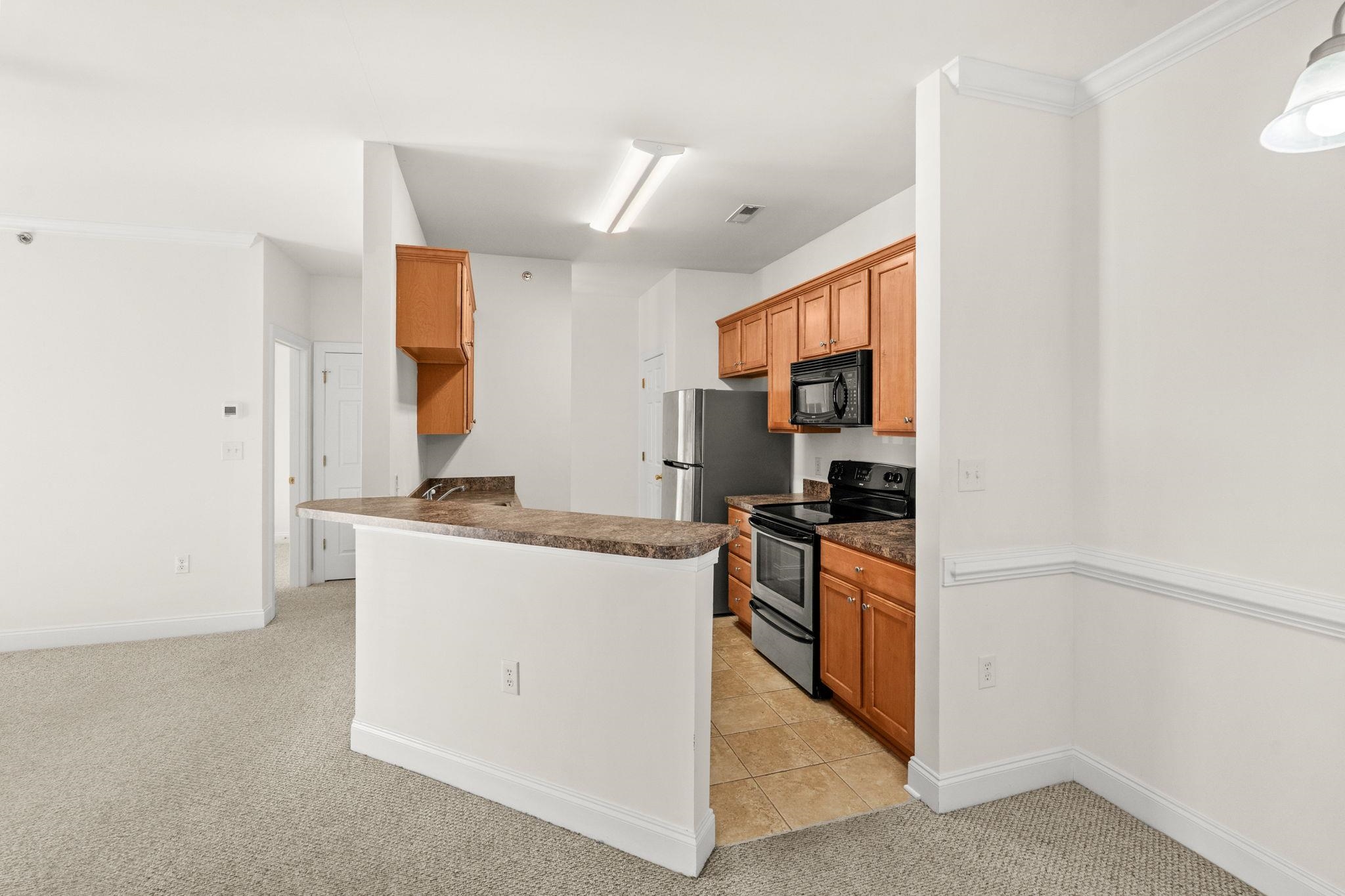 2025 Silvercrest Dr. Property Photo 17