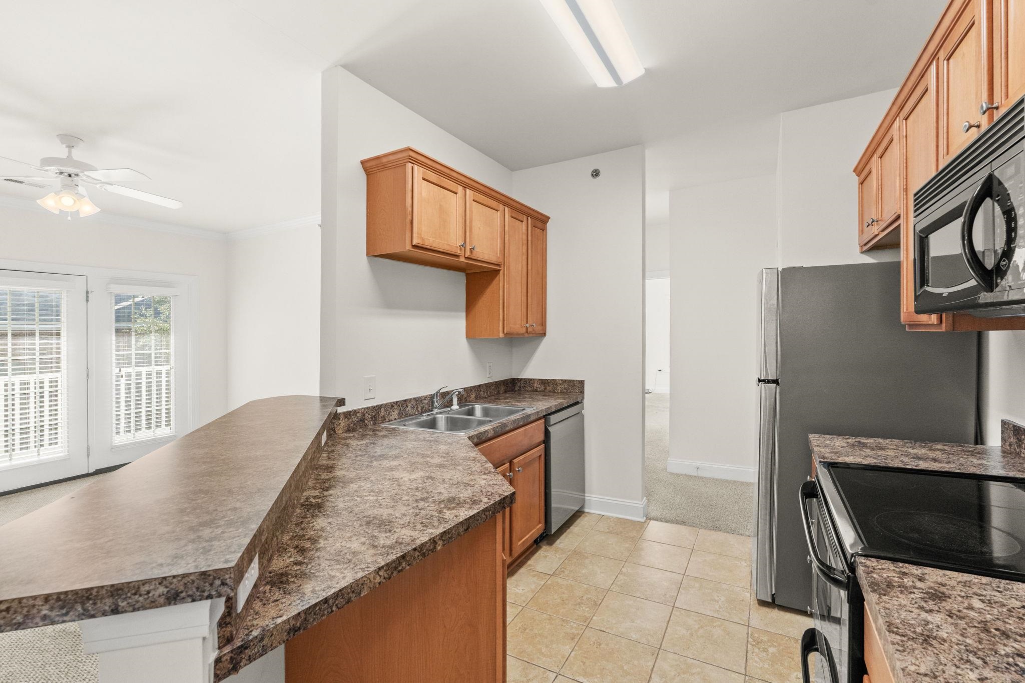 2025 Silvercrest Dr. Property Photo 19