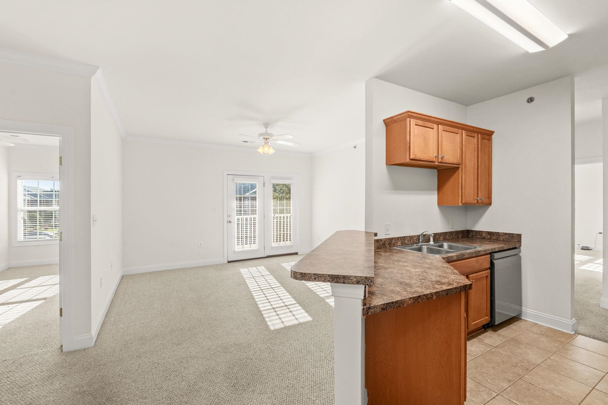 2025 Silvercrest Dr. Property Photo 25