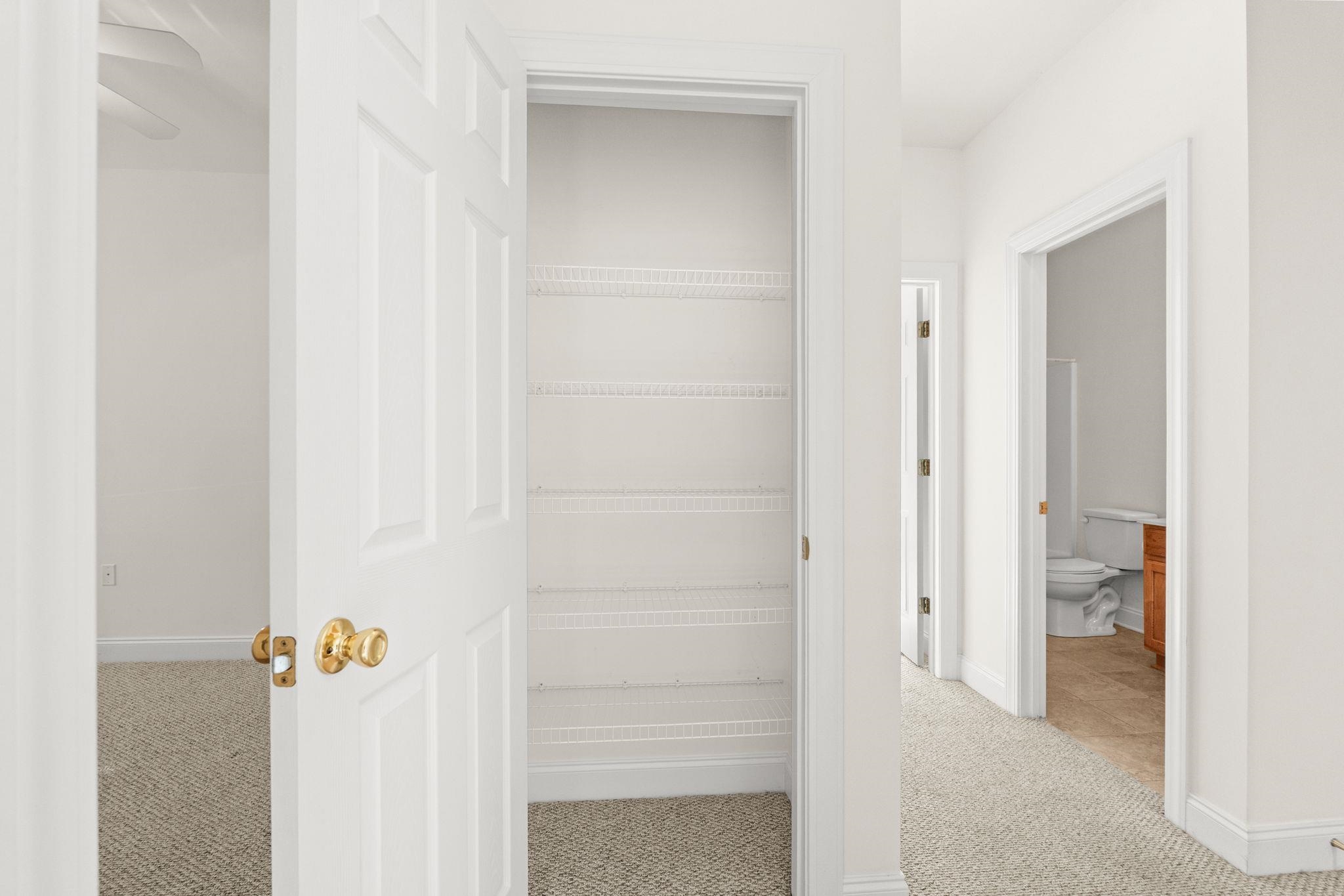 2025 Silvercrest Dr. Property Photo 28