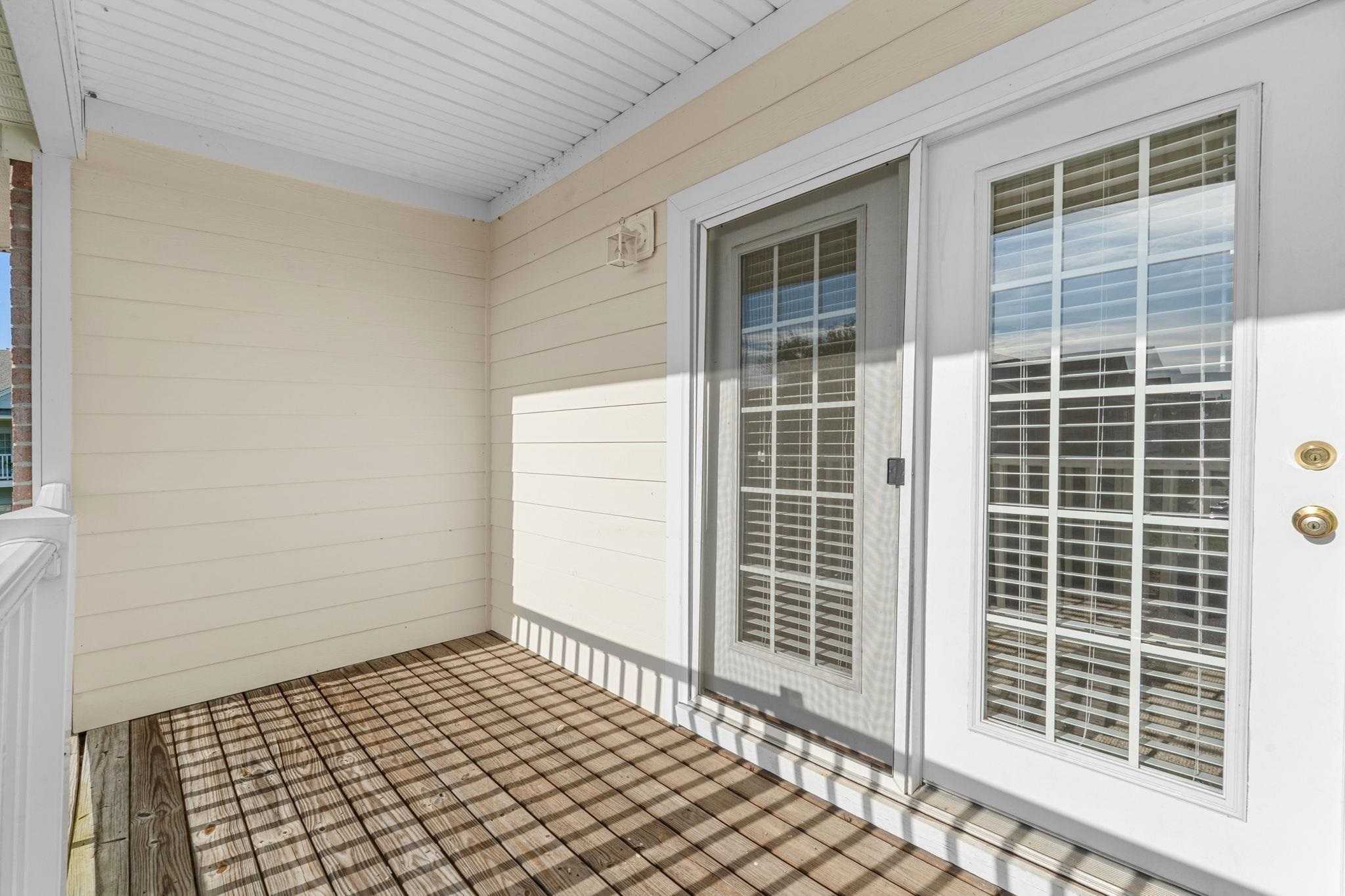 2025 Silvercrest Dr. Property Photo 32