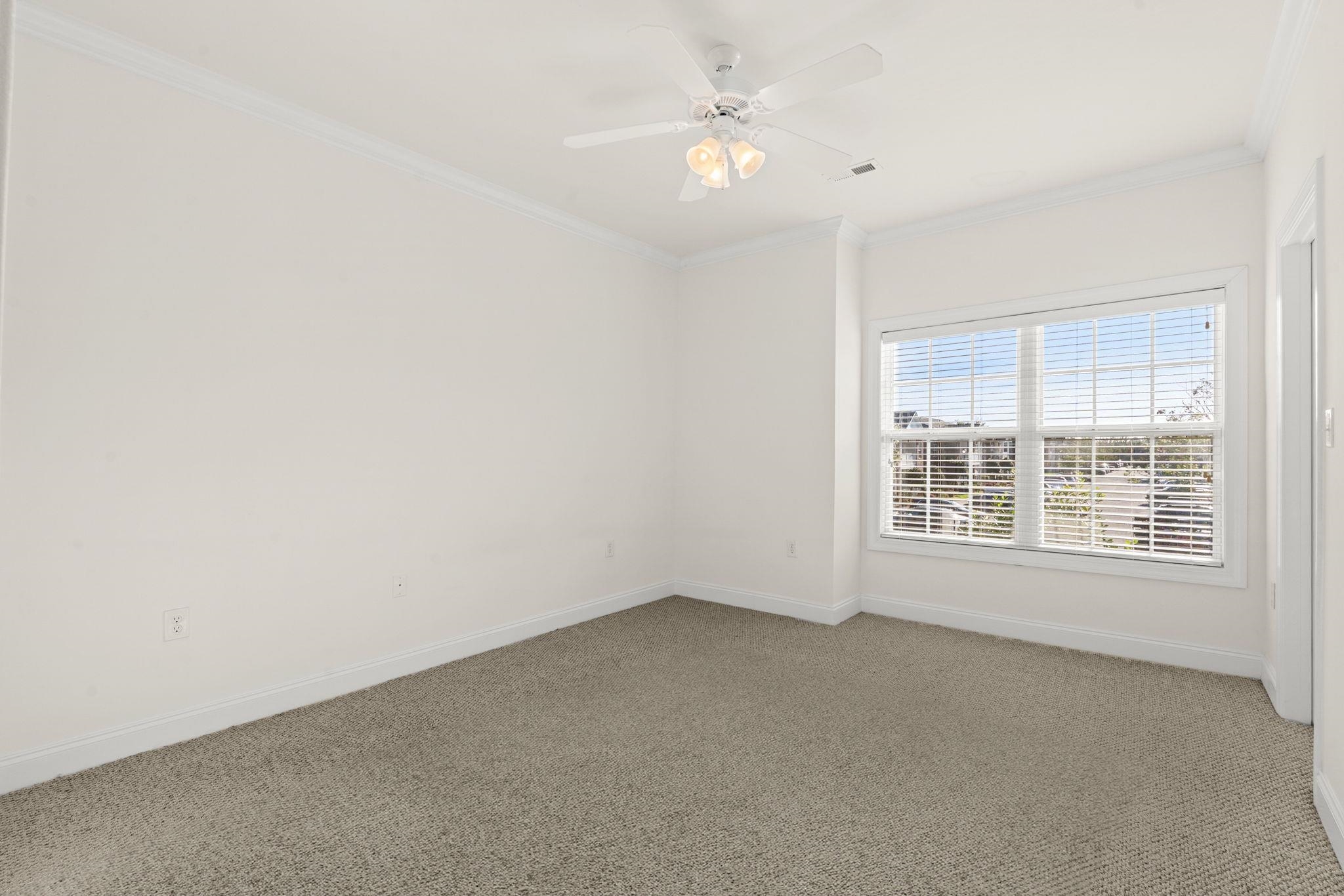 2025 Silvercrest Dr. Property Photo 34