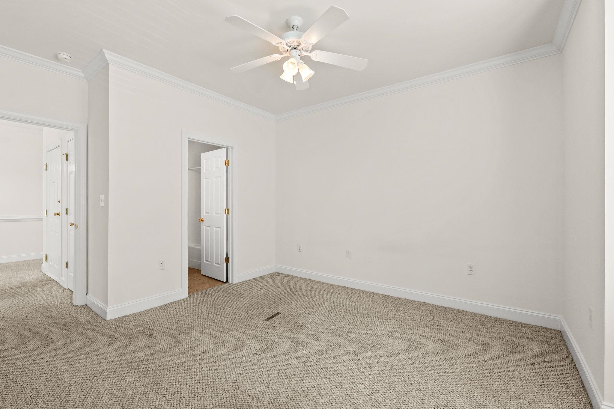 2025 Silvercrest Dr. Property Photo 37