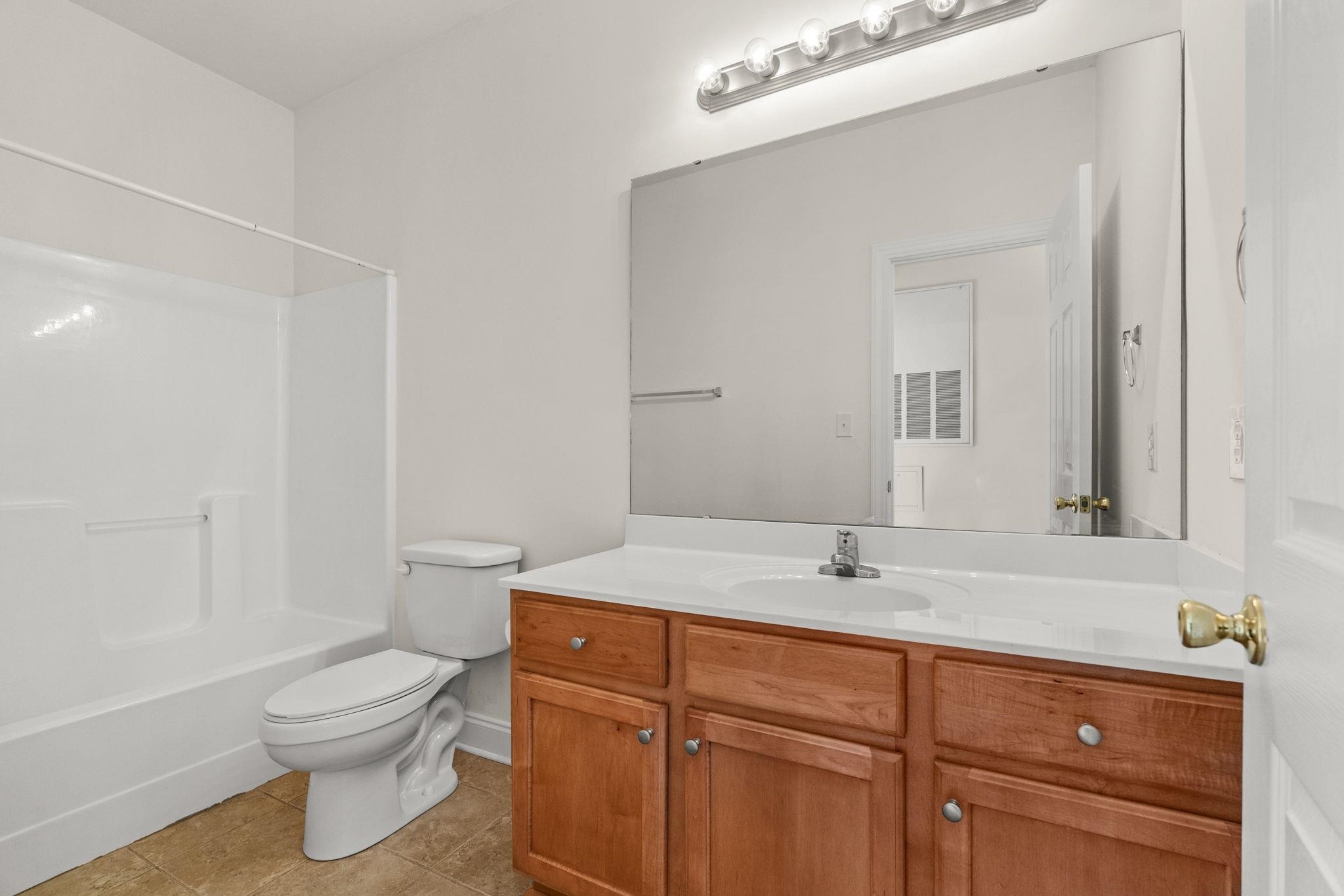 2025 Silvercrest Dr. Property Photo 48