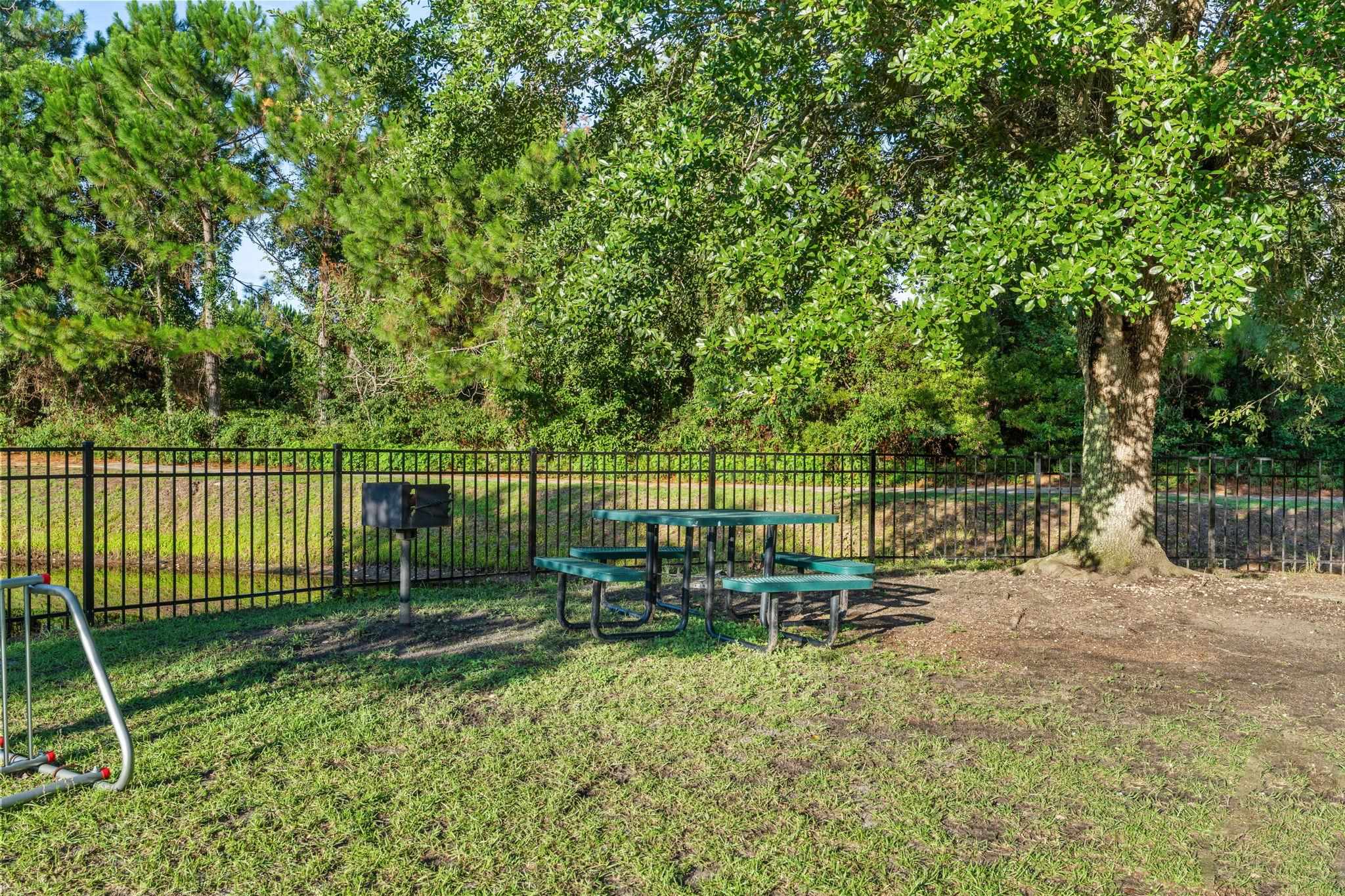 2025 Silvercrest Dr. Property Photo 66