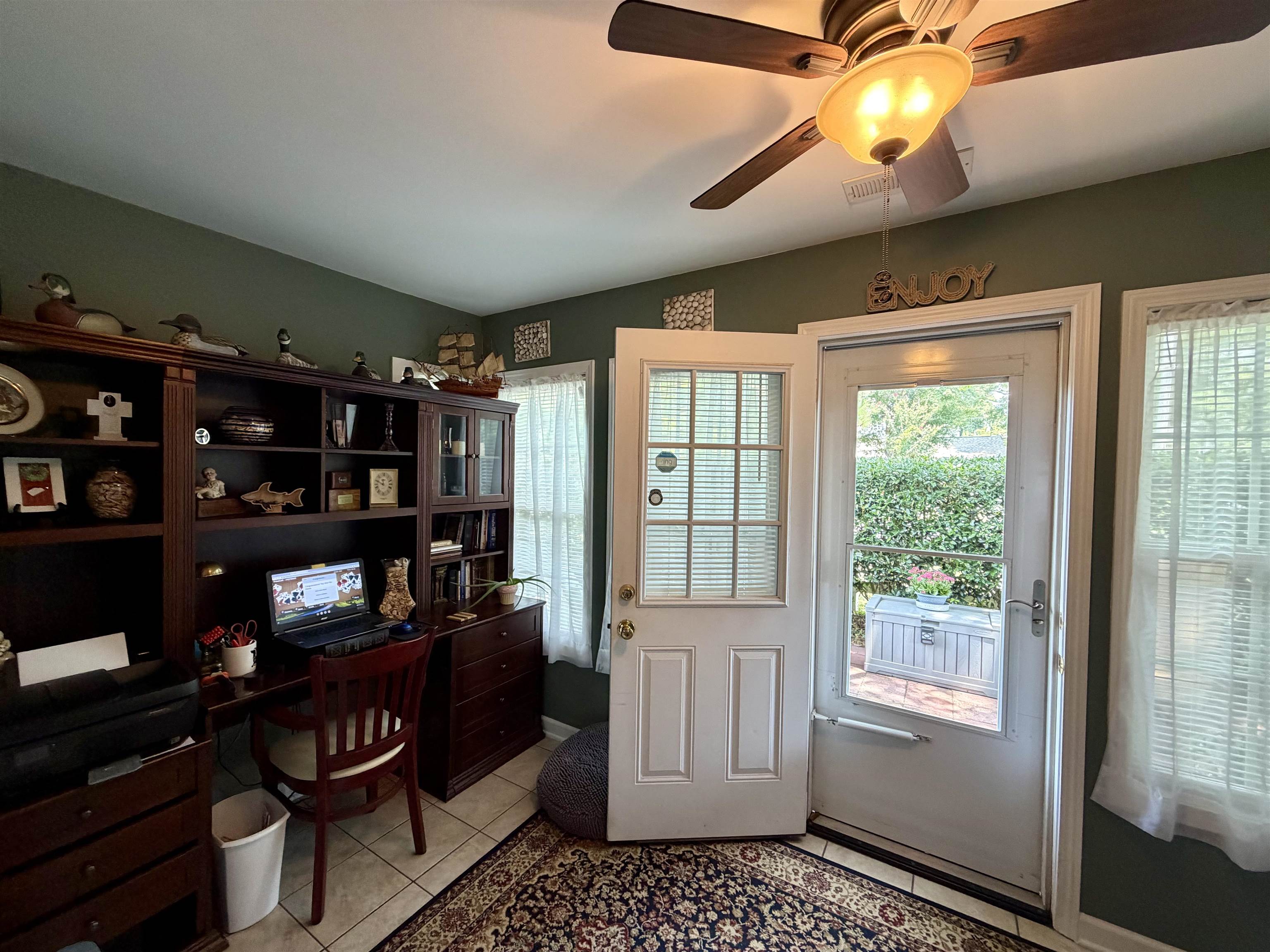 207 Melody Gardens Dr. Property Photo 12