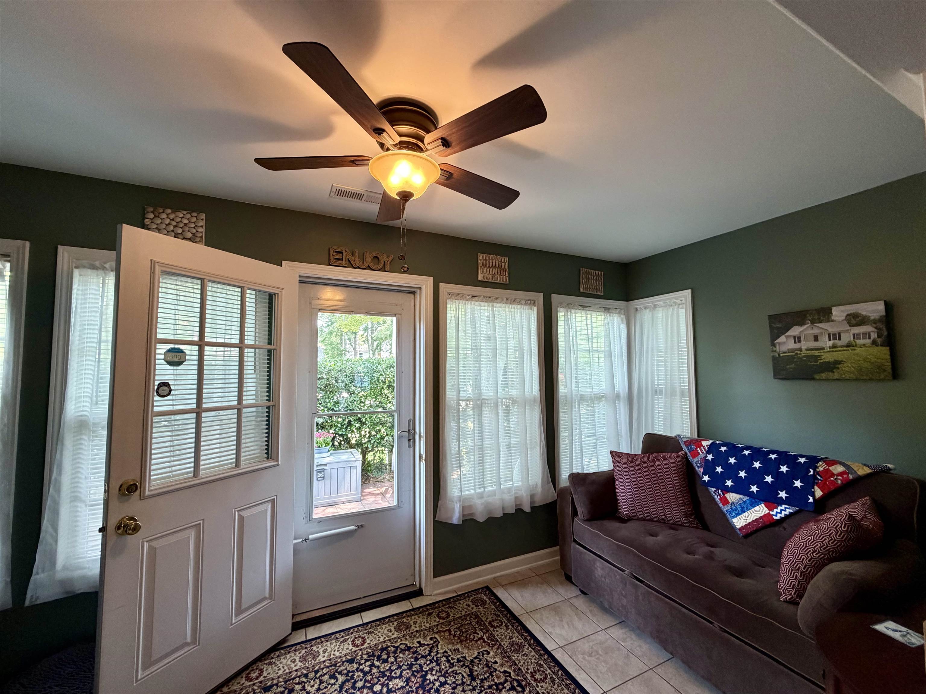 207 Melody Gardens Dr. Property Photo 13