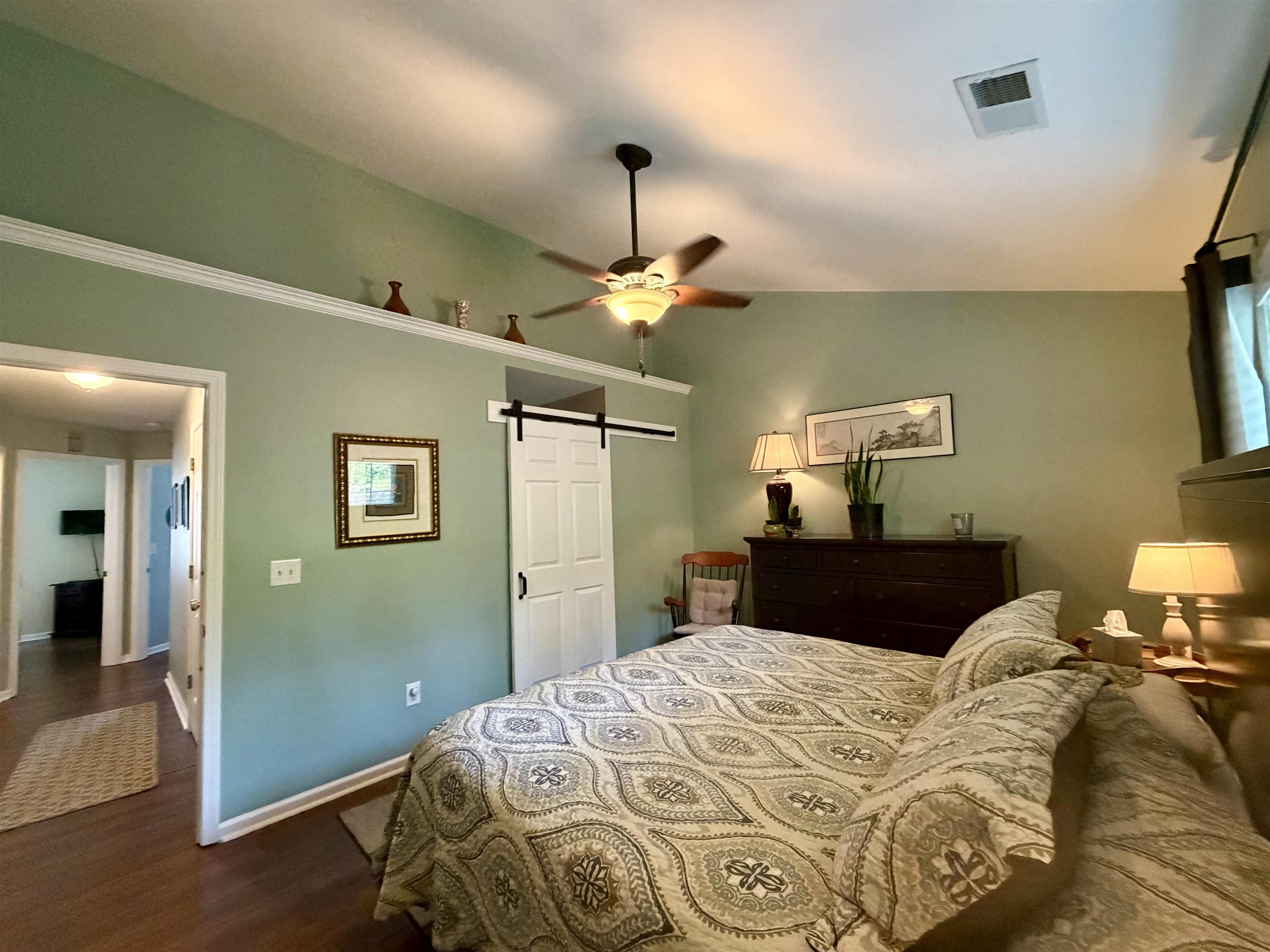 207 Melody Gardens Dr. Property Photo 15