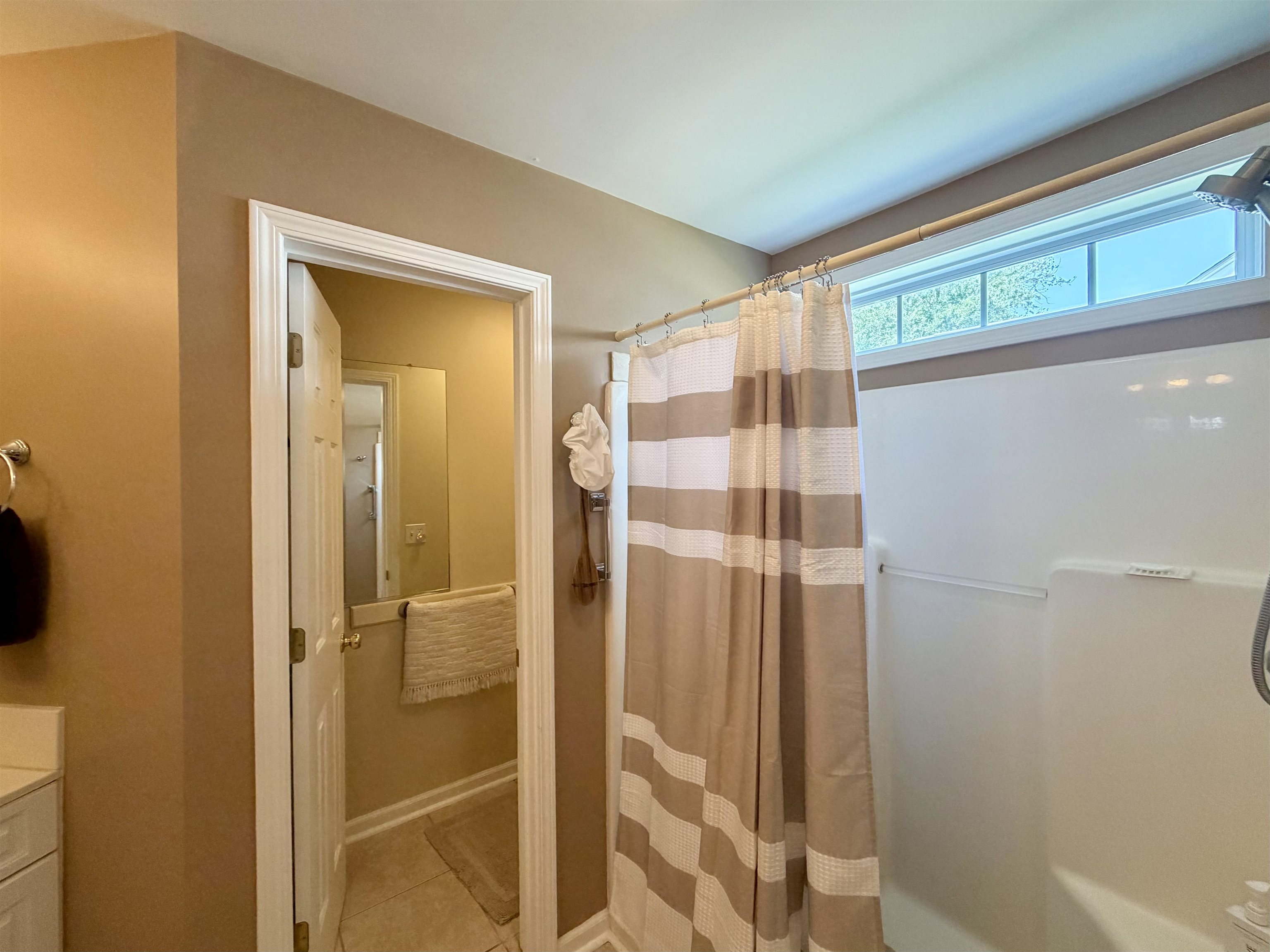 207 Melody Gardens Dr. Property Photo 17