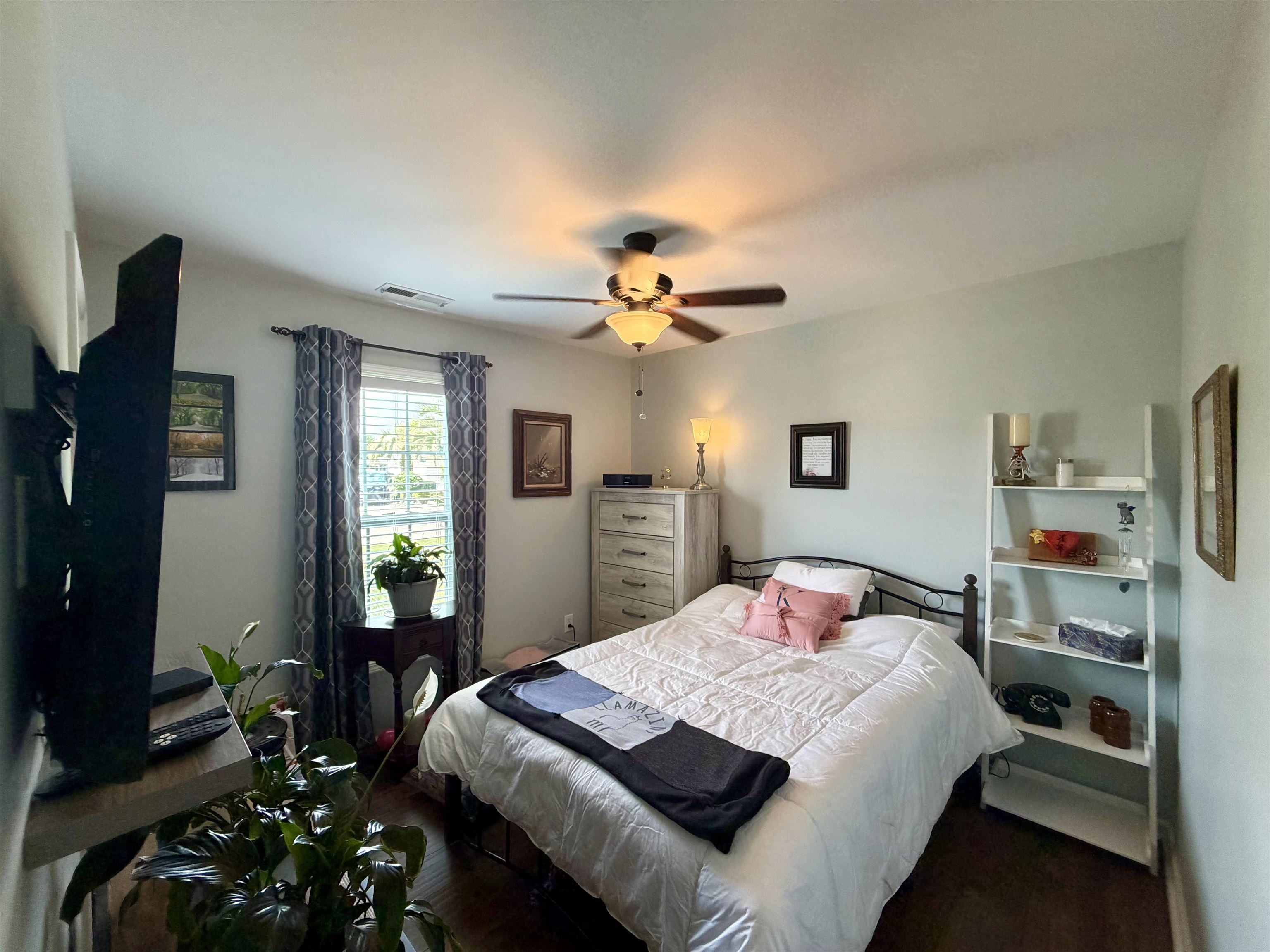 207 Melody Gardens Dr. Property Photo 23
