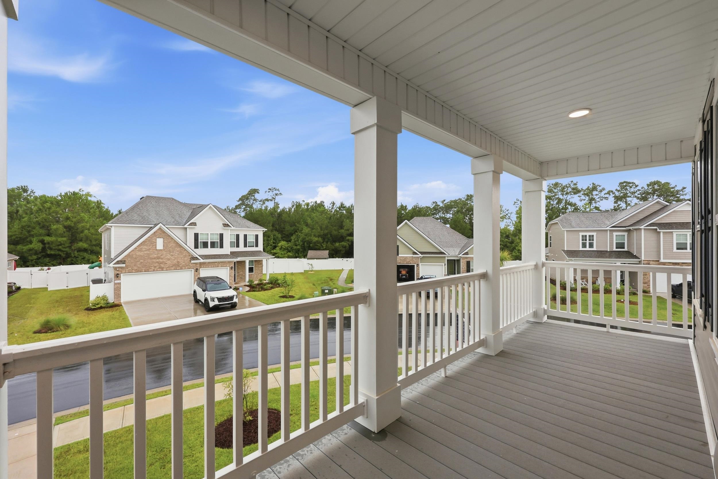 867 Ireland Dr. Property Photo 19