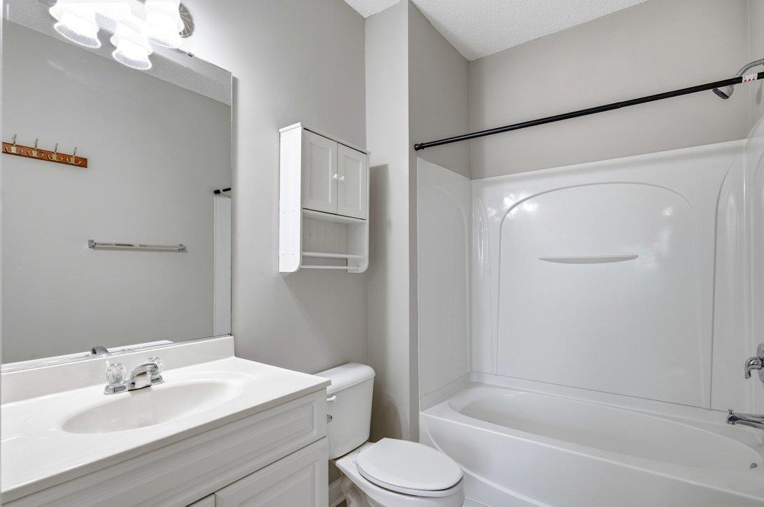 302 Kiskadee Loop Property Photo 13