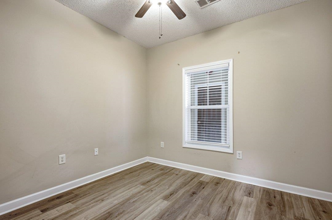 302 Kiskadee Loop Property Photo 16
