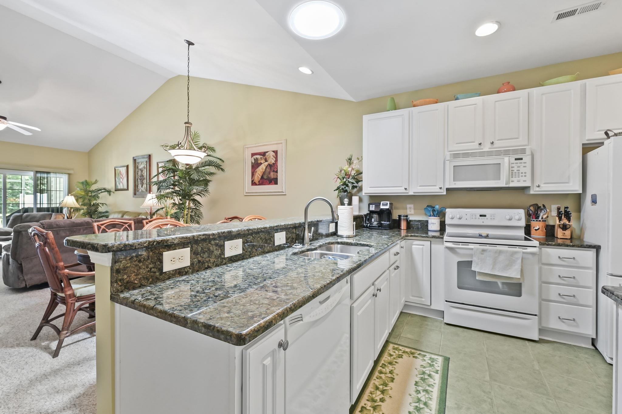 606 Botany Loop Property Photo 15