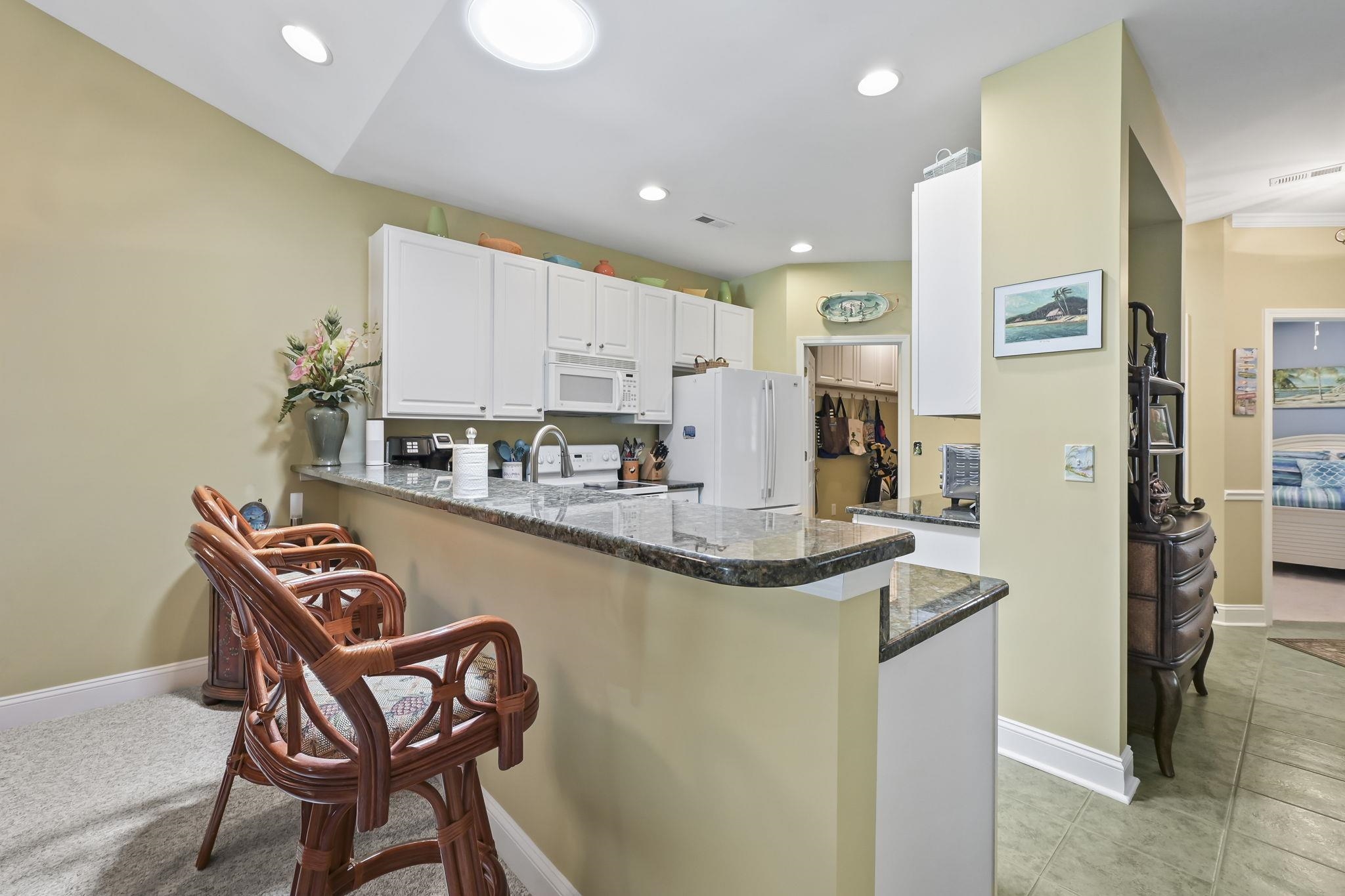 606 Botany Loop Property Photo 17