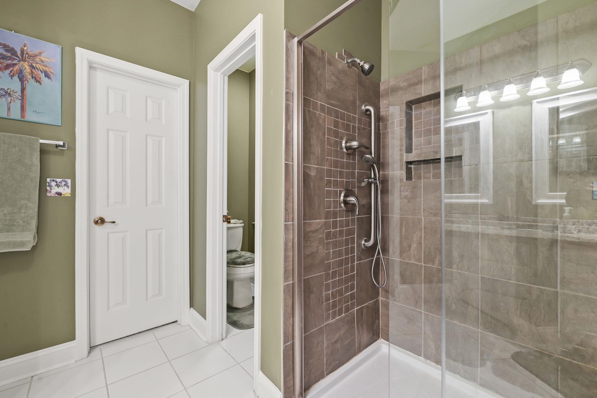 606 Botany Loop Property Photo 31
