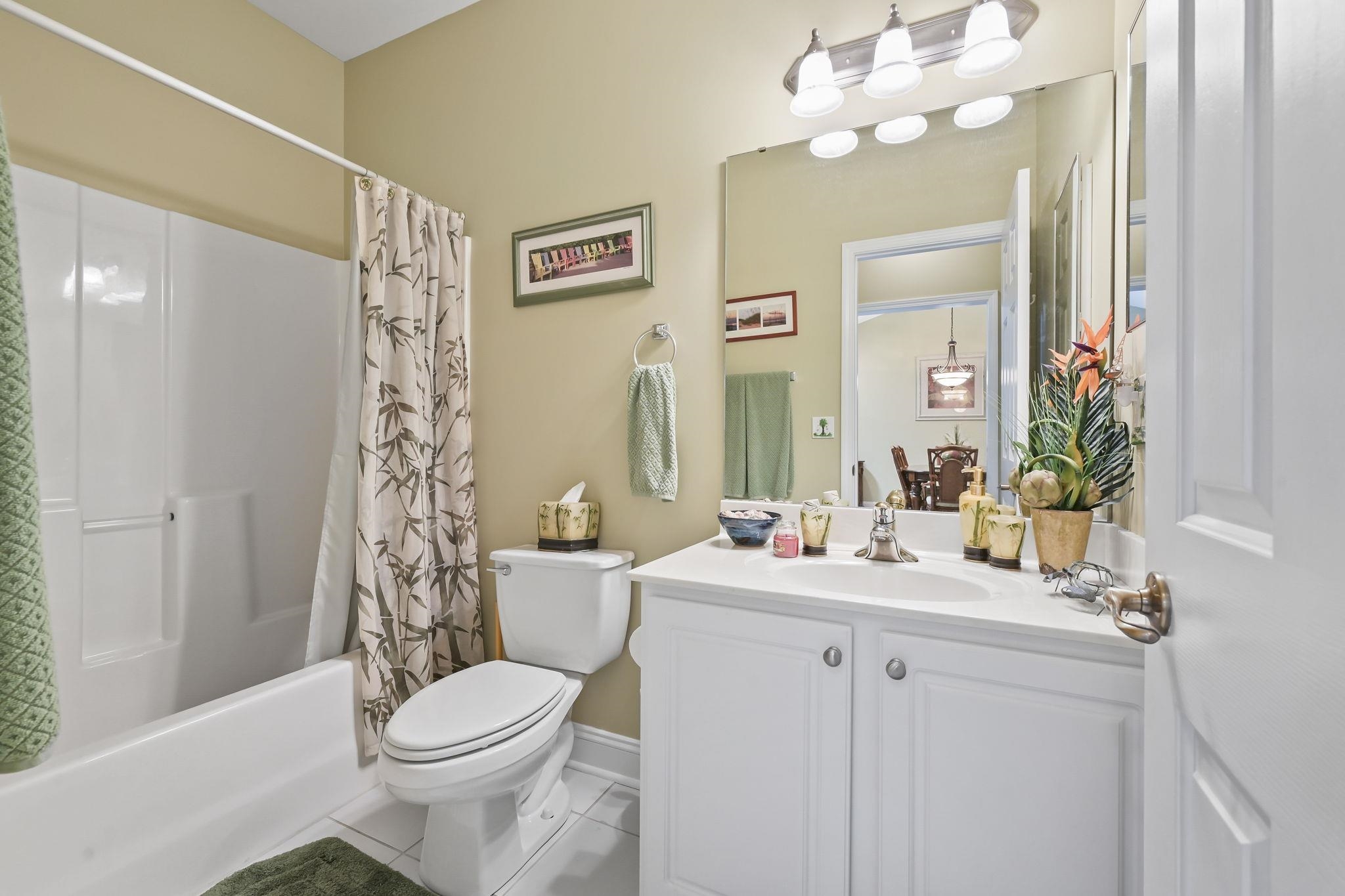 606 Botany Loop Property Photo 32