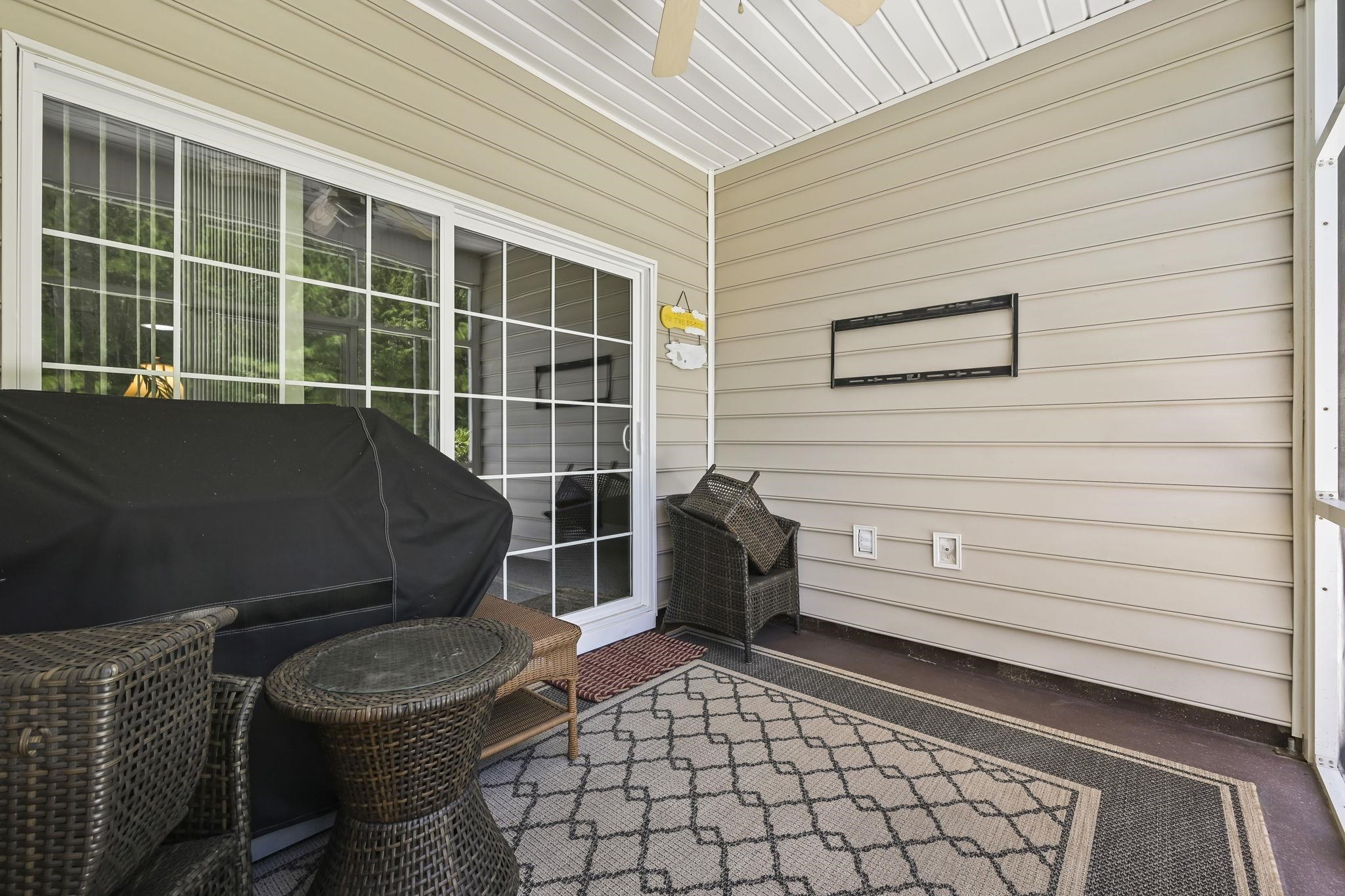 606 Botany Loop Property Photo 33