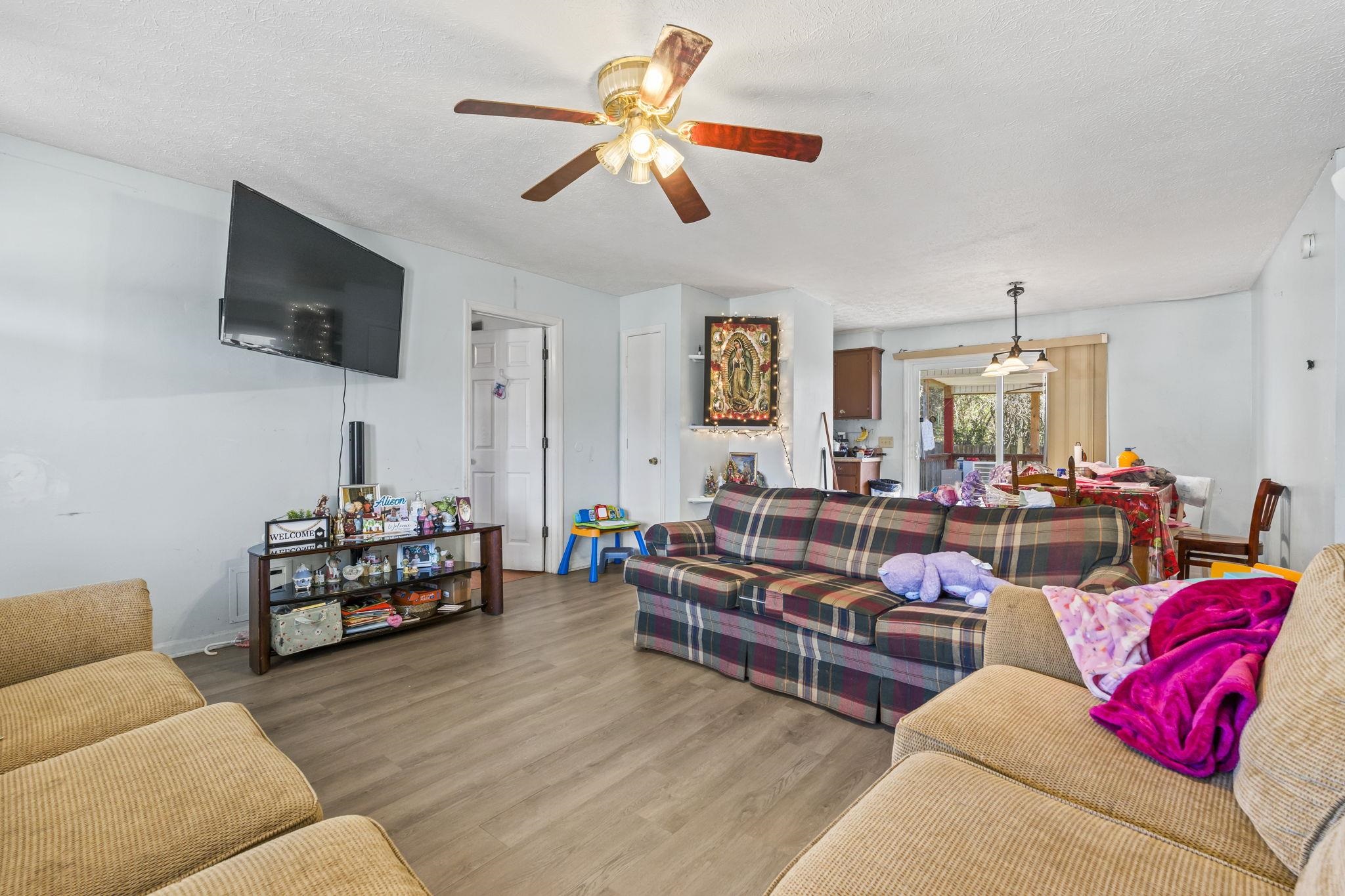 202 Luttie Rd. Property Photo 3