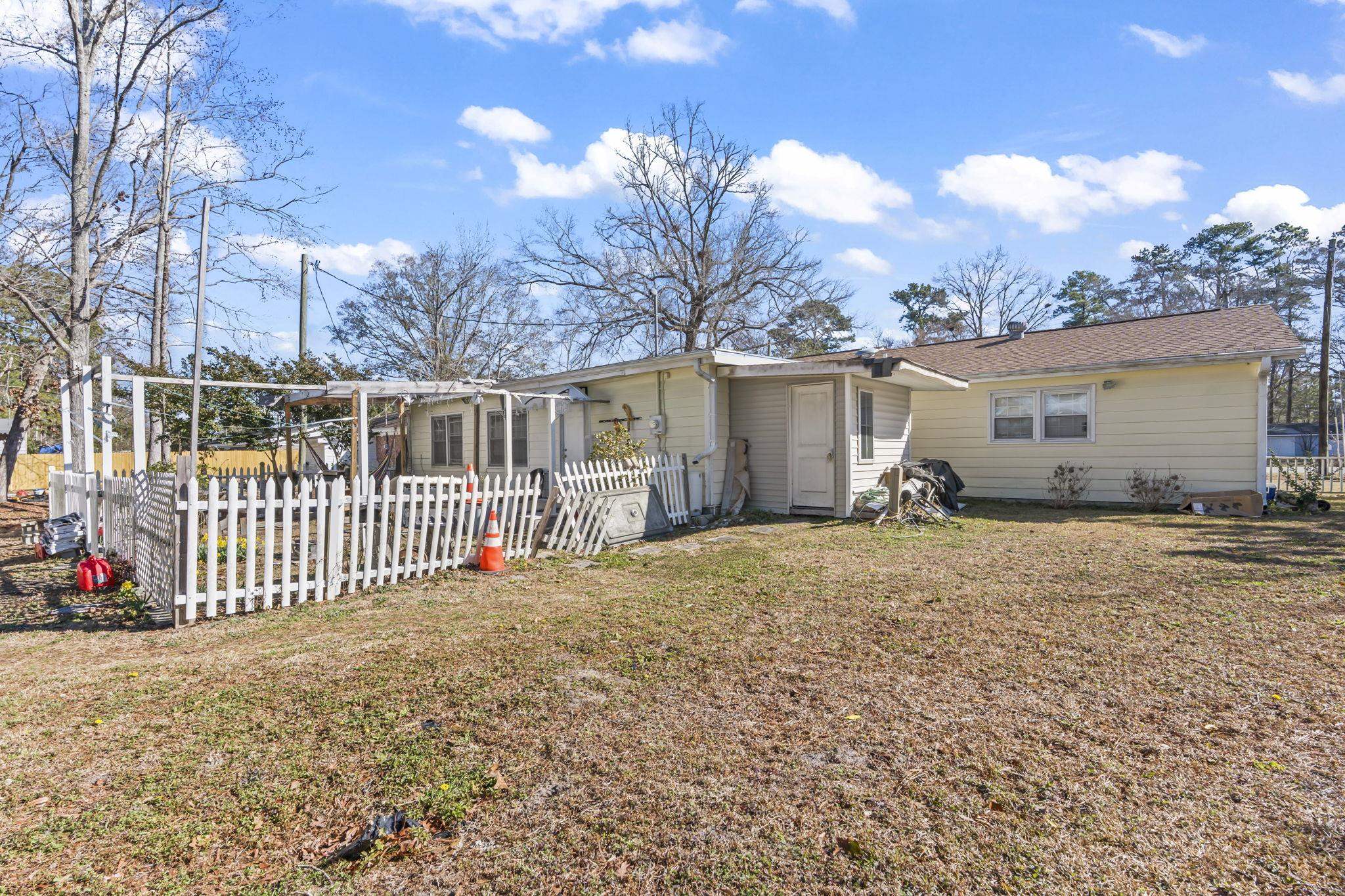 5567 Rosewood Dr. Property Photo 19