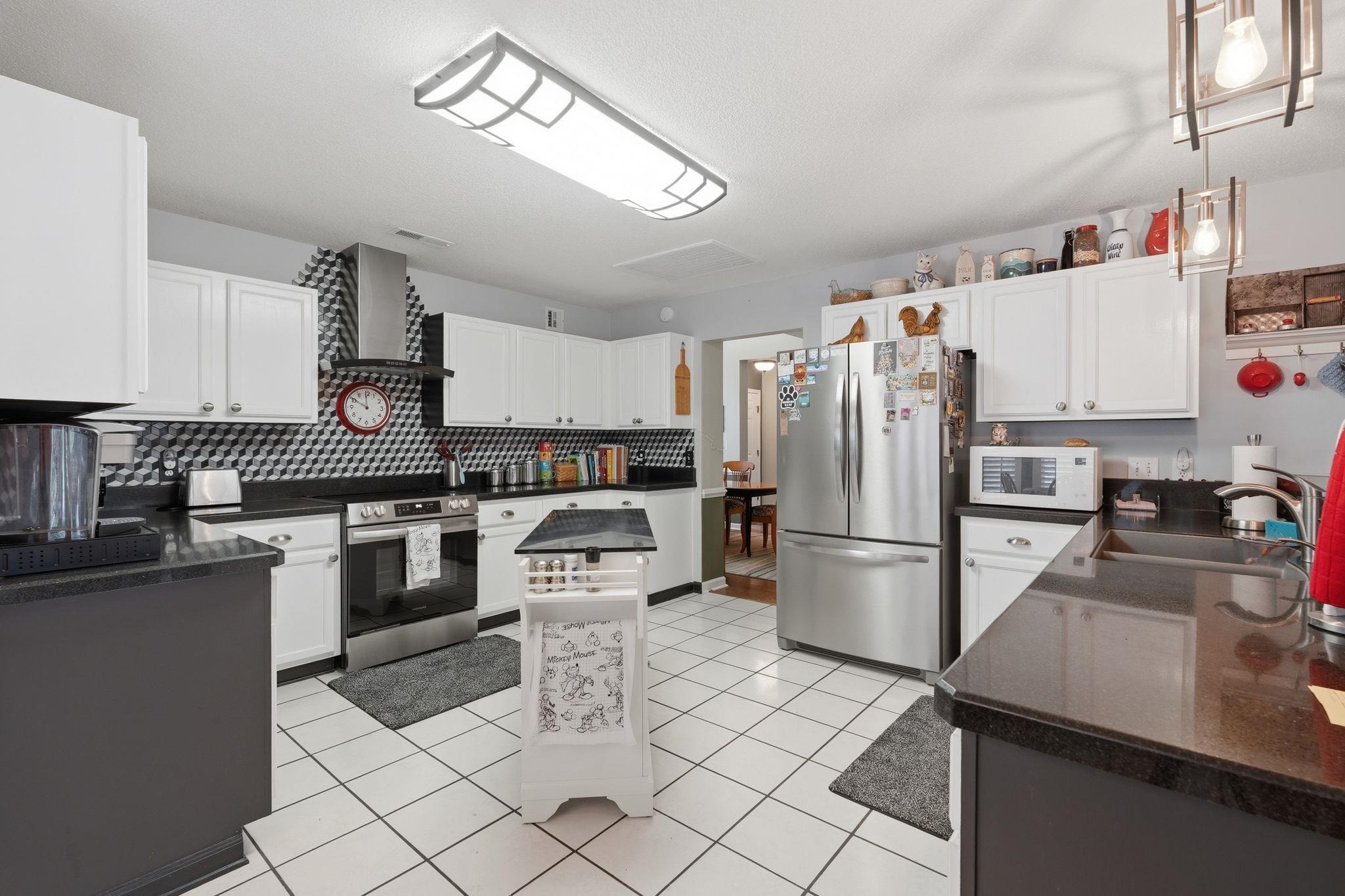 1429 Ashton Glenn Dr Property Photo 12