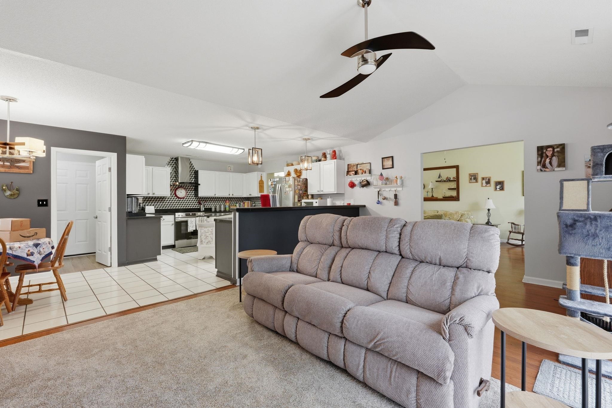 1429 Ashton Glenn Dr Property Photo 16
