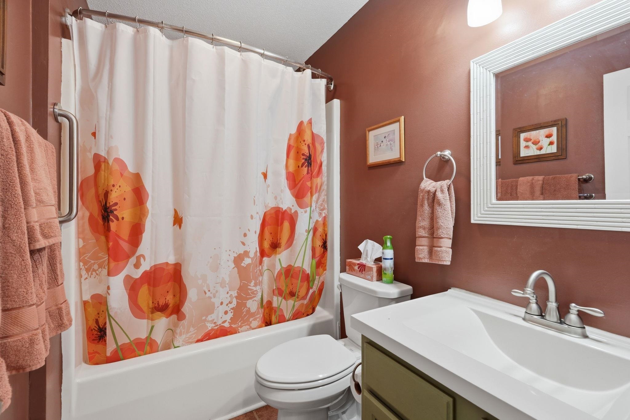 1429 Ashton Glenn Dr Property Photo 28