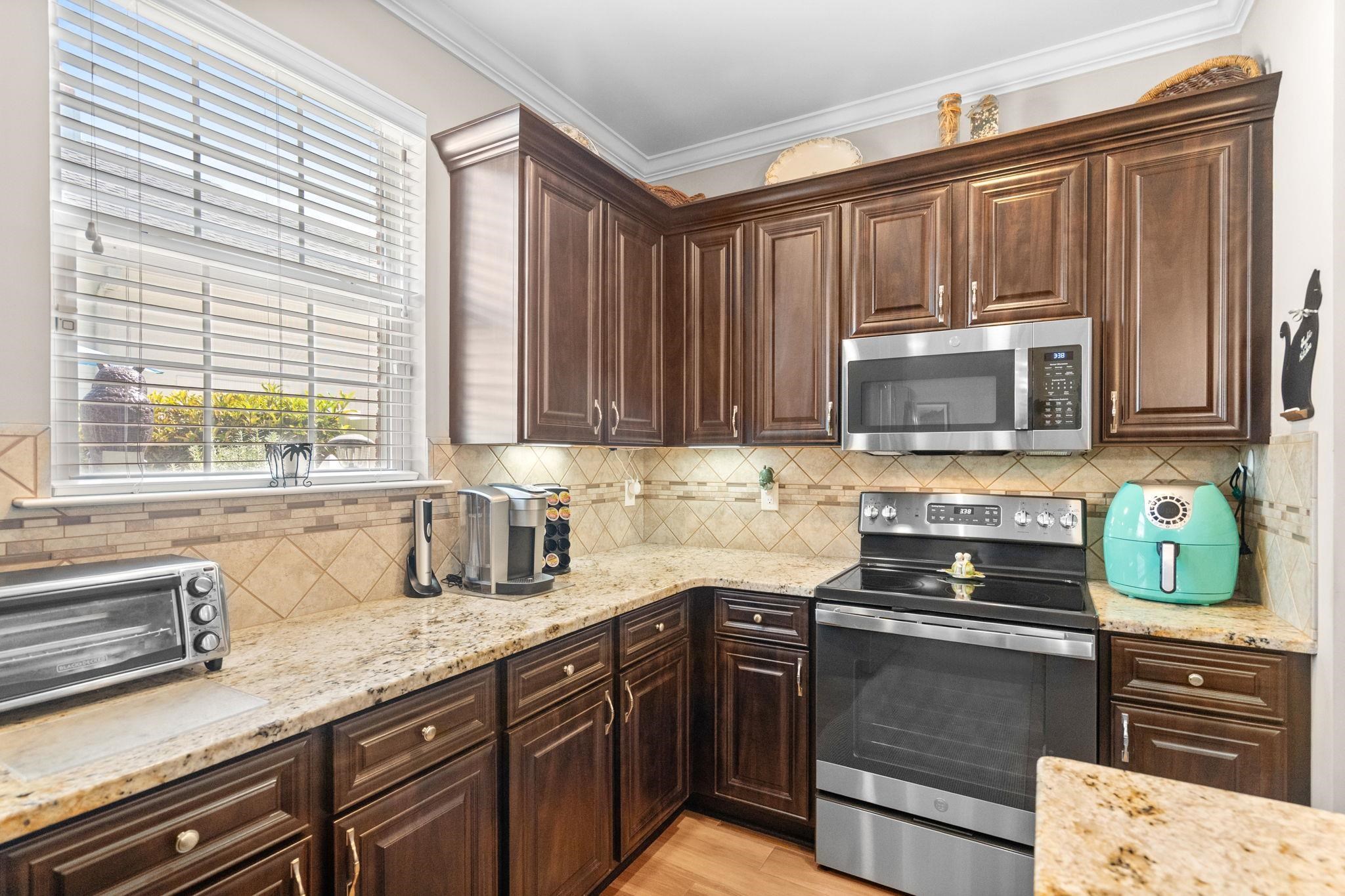 750 Howard Ave. Property Photo 17