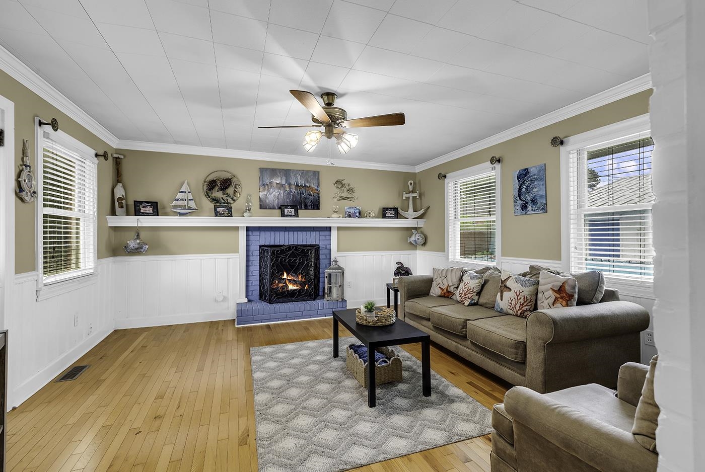 2048 Seitter St. Property Photo 28