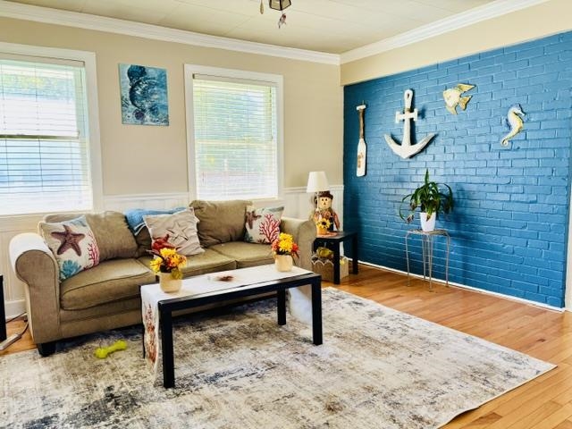2048 Seitter St. Property Photo 28
