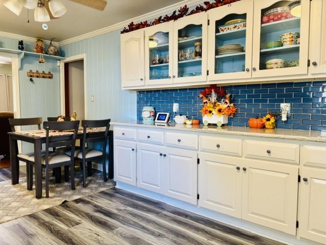 2048 Seitter St. Property Photo 33