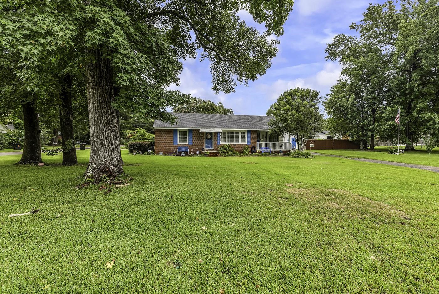 2048 Seitter St. Property Photo 43