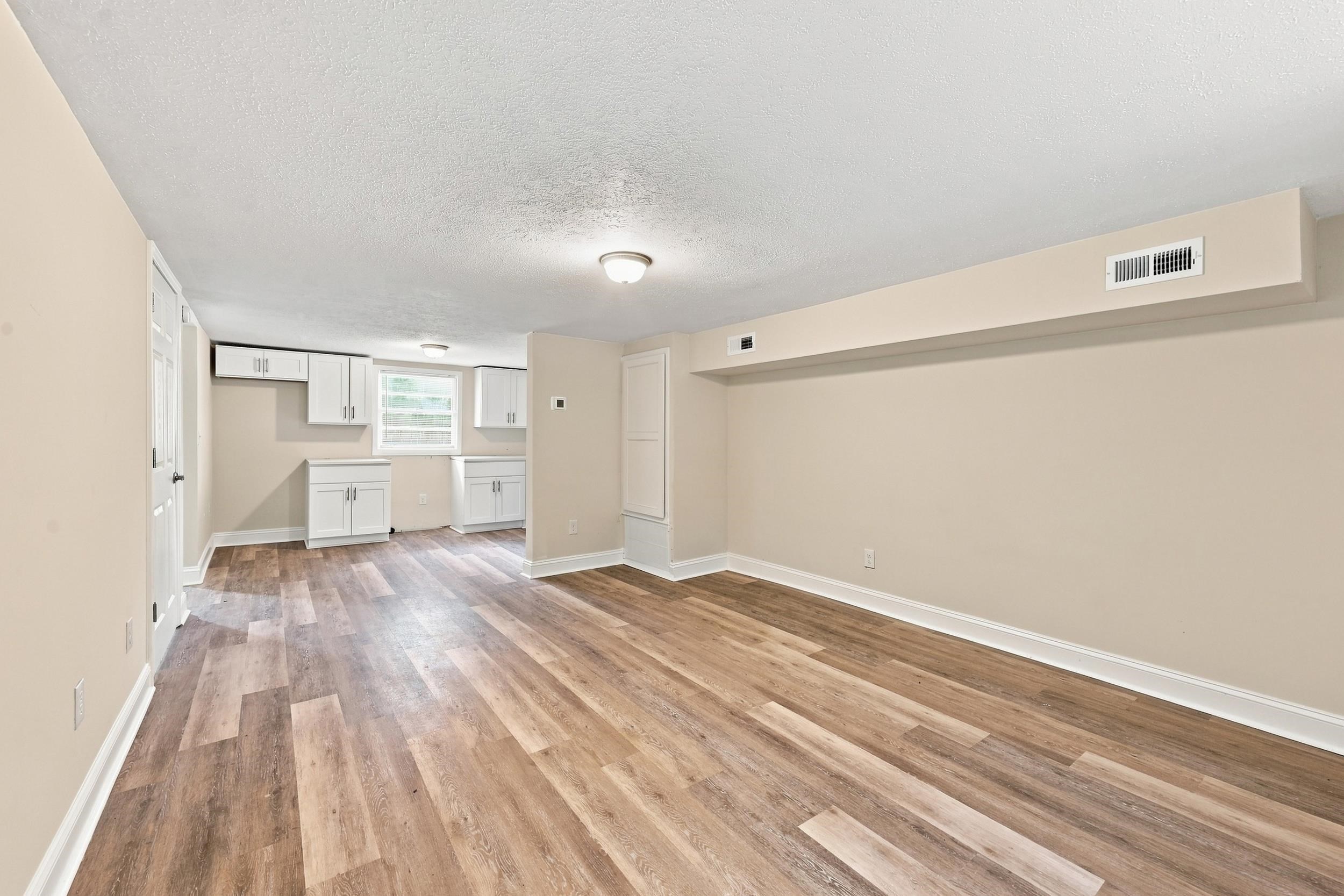 2402 Highway 15 Property Photo 4