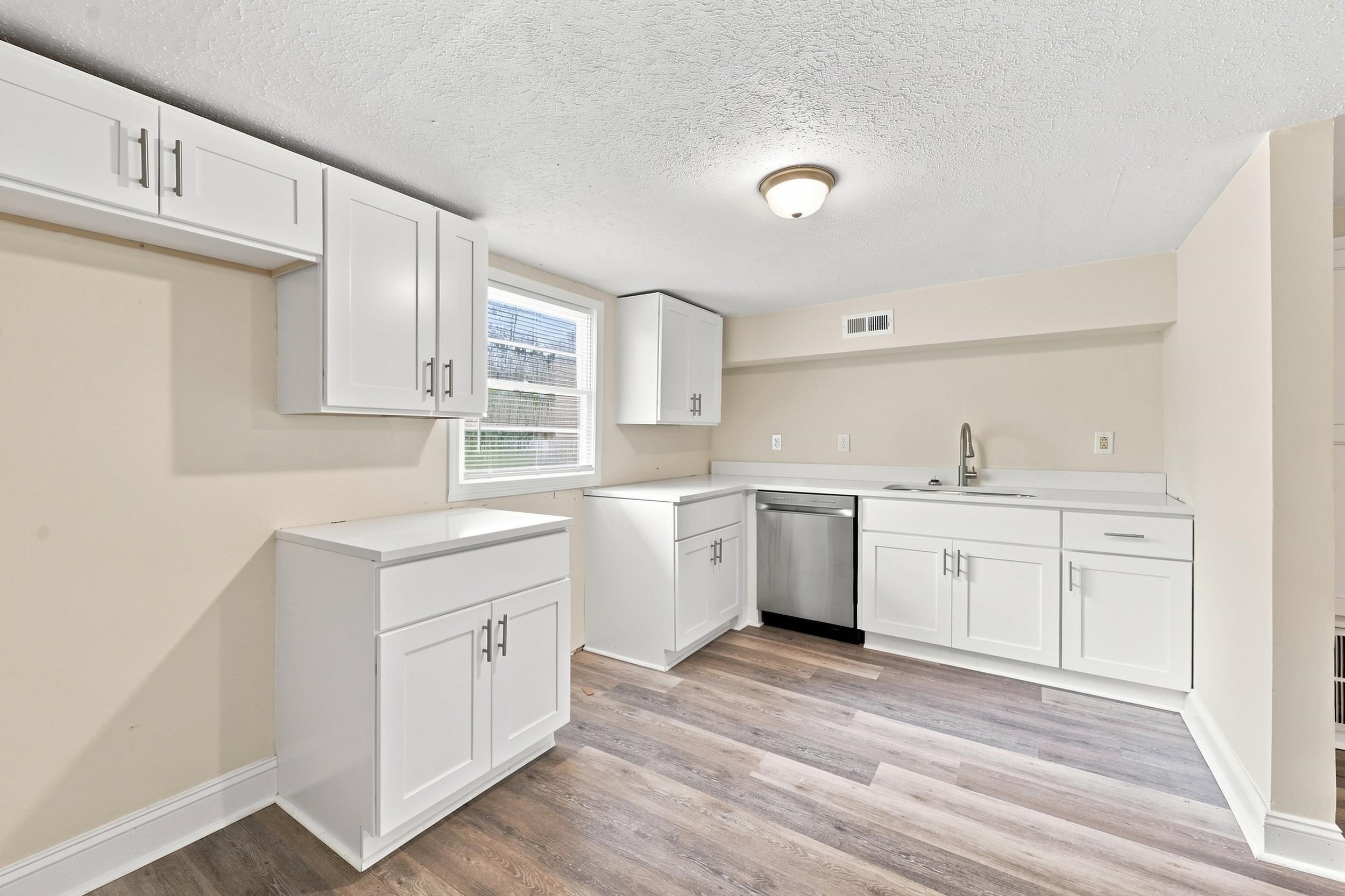 2402 Highway 15 Property Photo 6