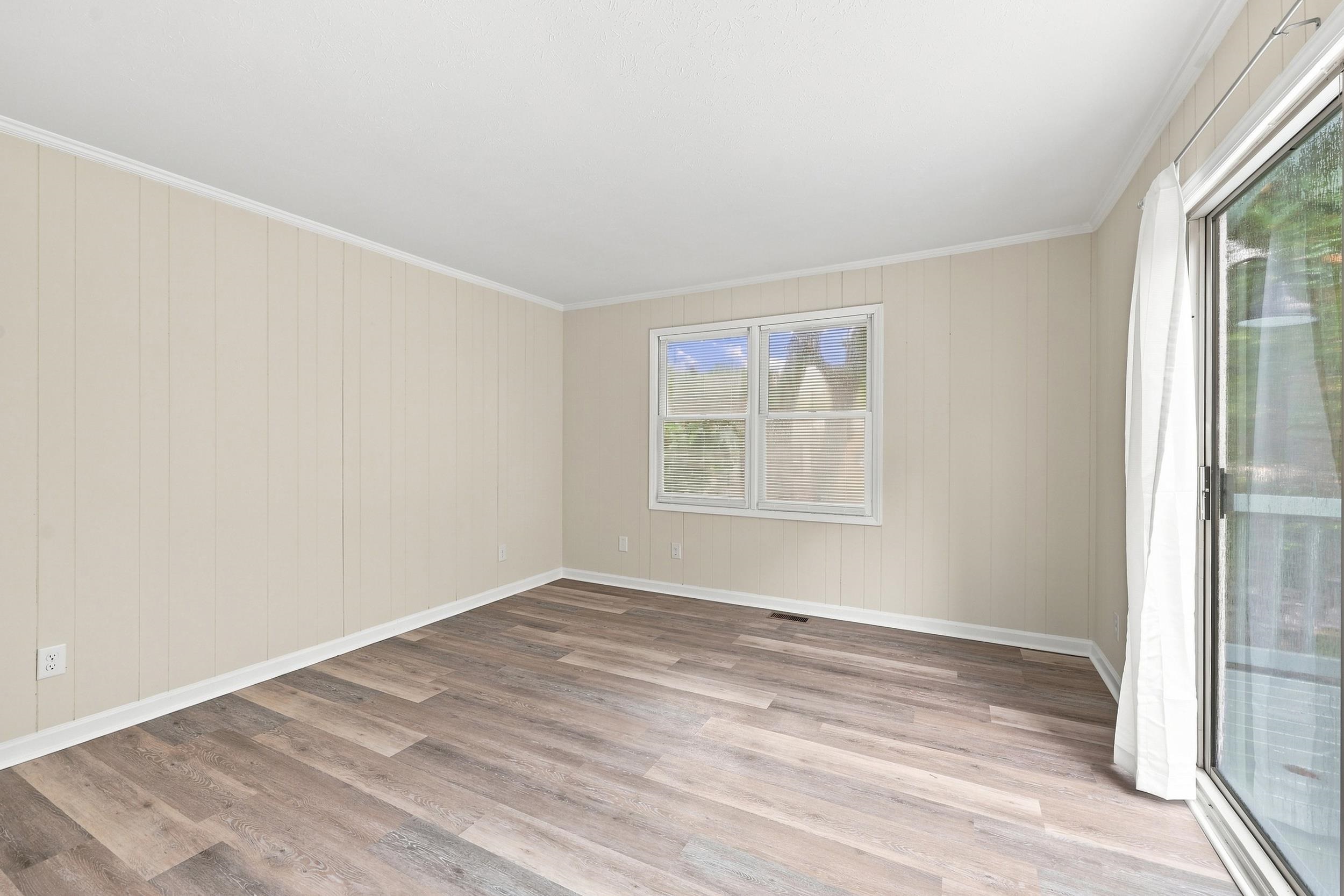 2402 Highway 15 Property Photo 10