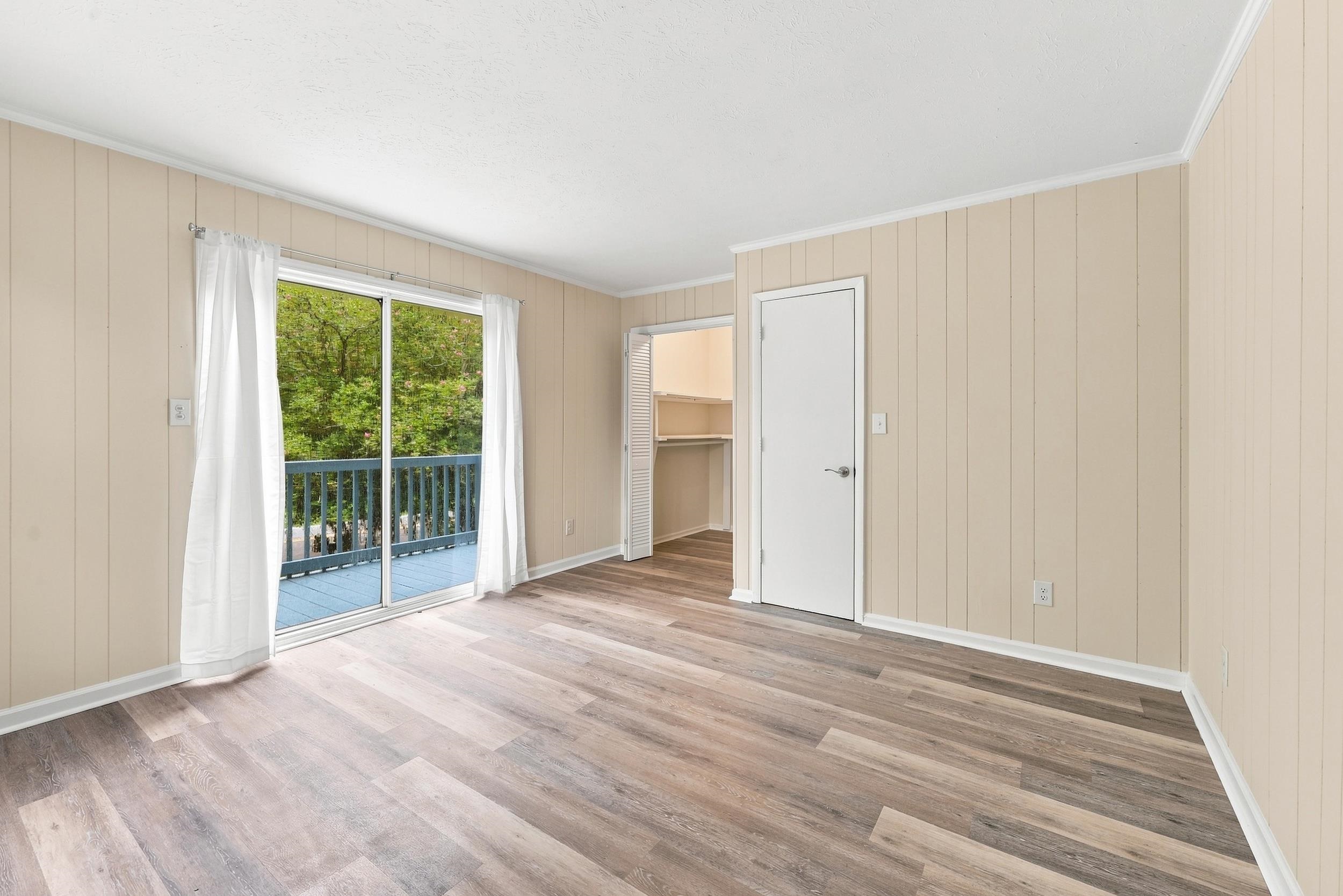 2402 Highway 15 Property Photo 11