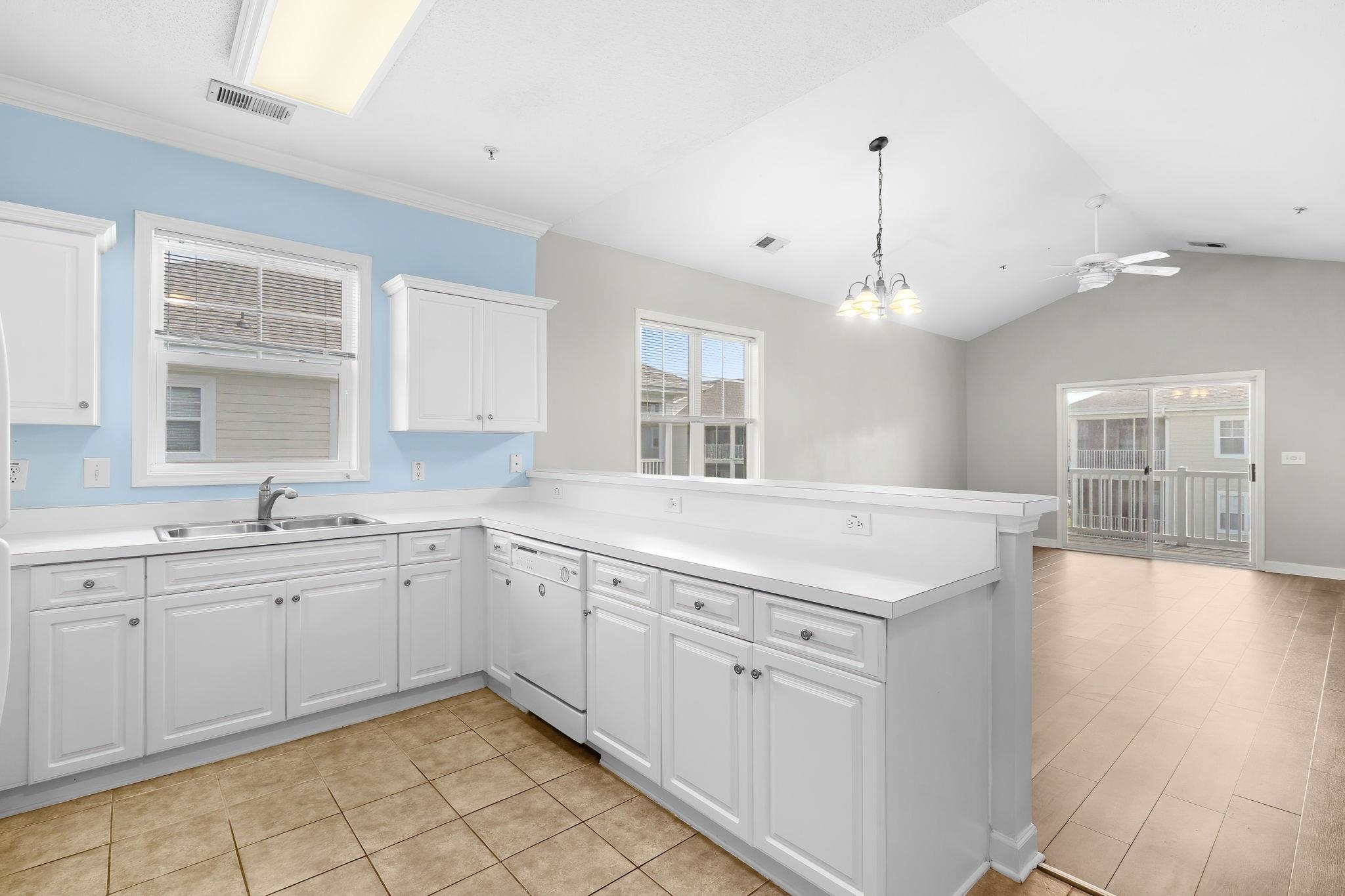 805 Crumpet Ct. Property Photo 3