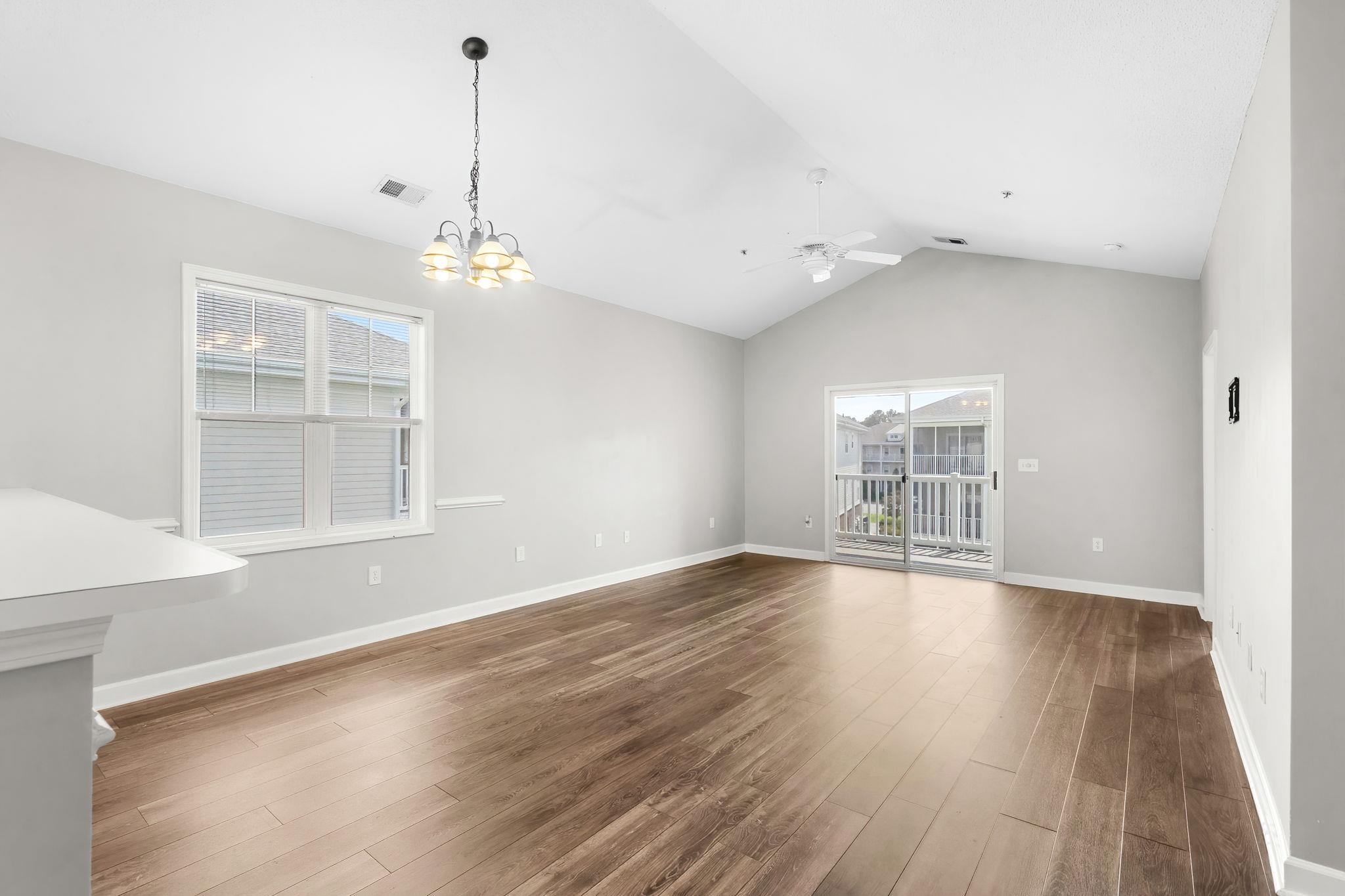 805 Crumpet Ct. Property Photo 4