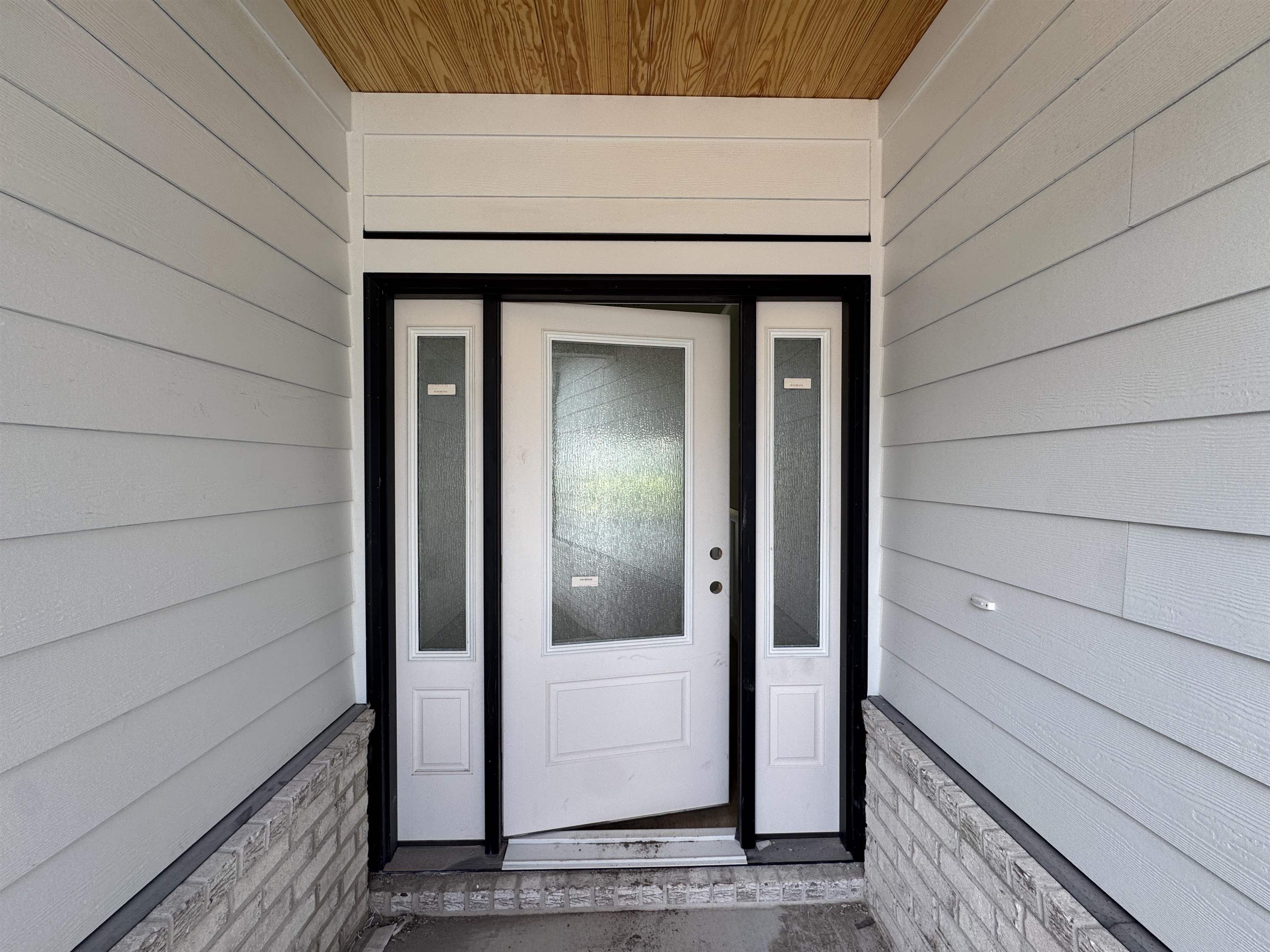113 Swallowtail Ct. Property Photo 3
