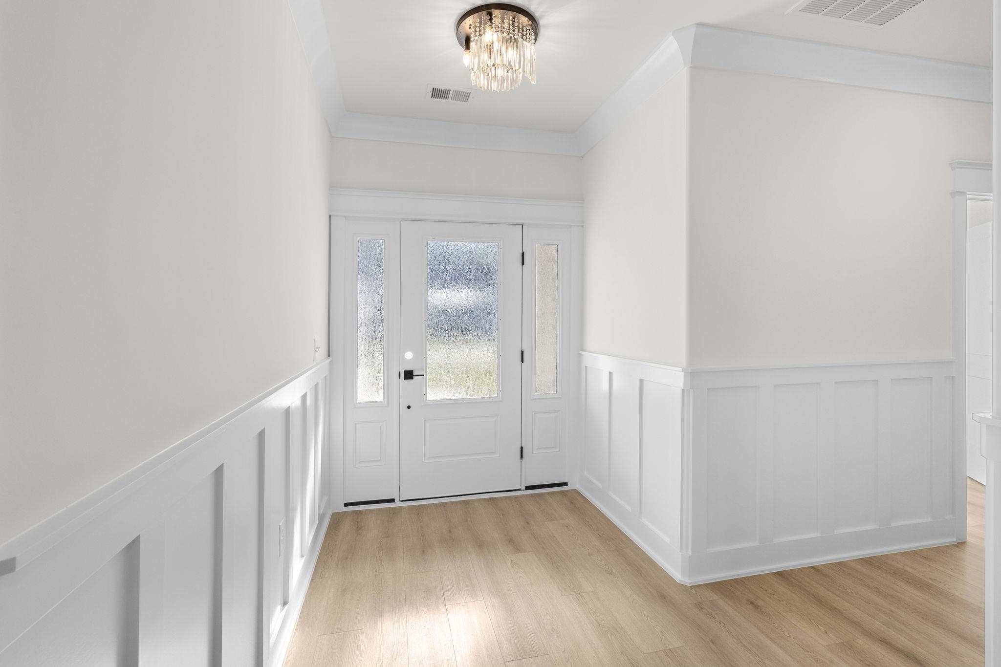 113 Swallowtail Ct. Property Photo 6