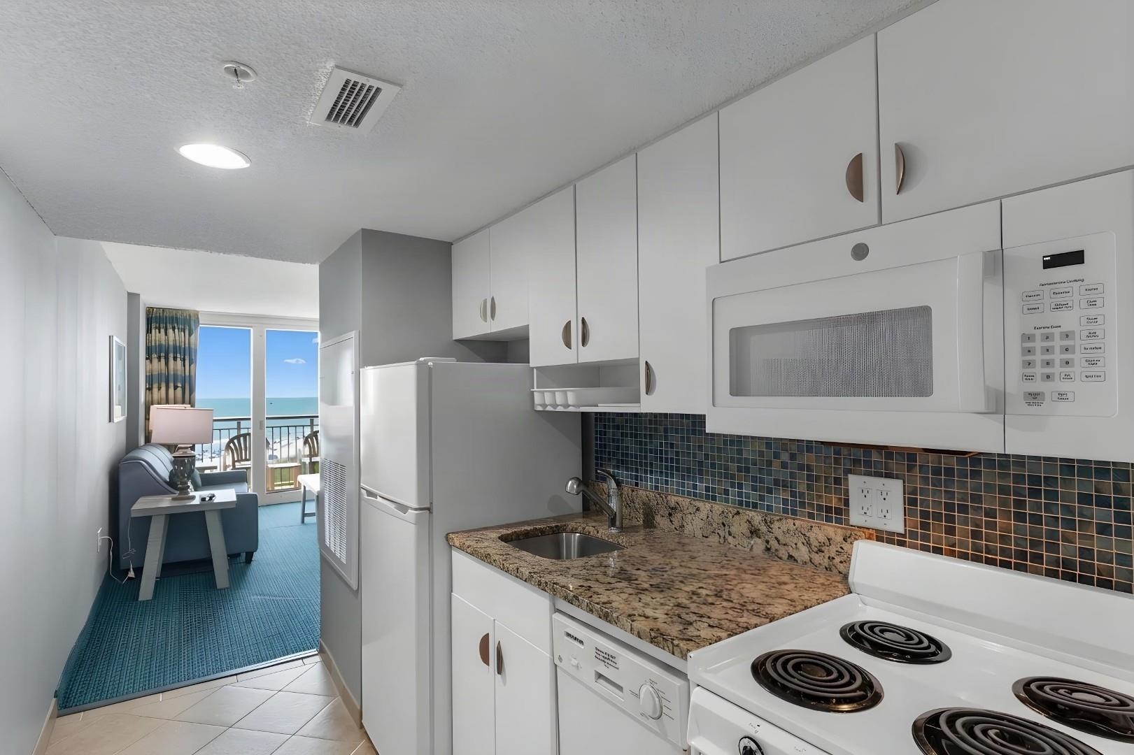 300 N Ocean Blvd. Property Photo 5