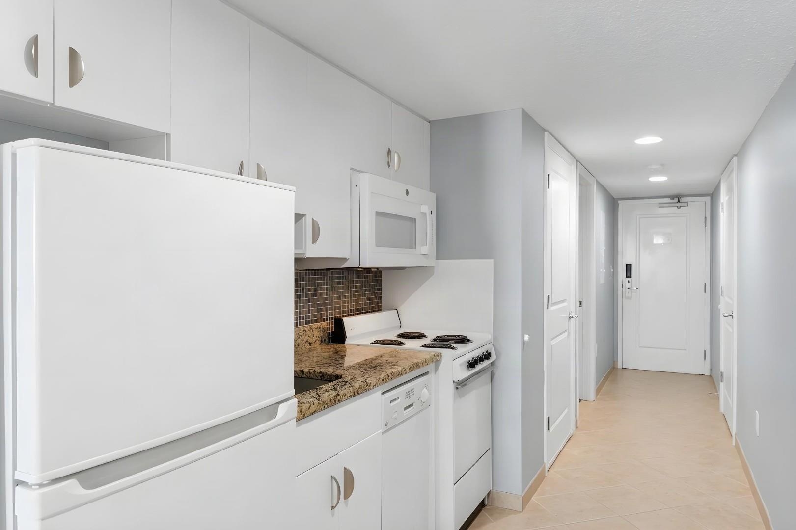 300 N Ocean Blvd. Property Photo 6