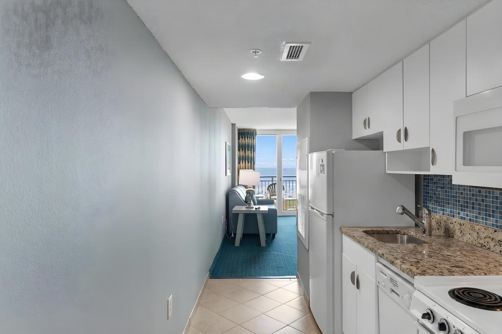 300 N Ocean Blvd. Property Photo 7
