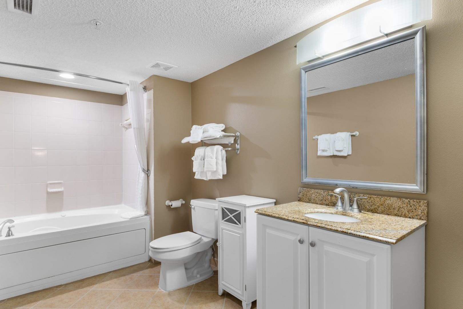 300 N Ocean Blvd. Property Photo 18