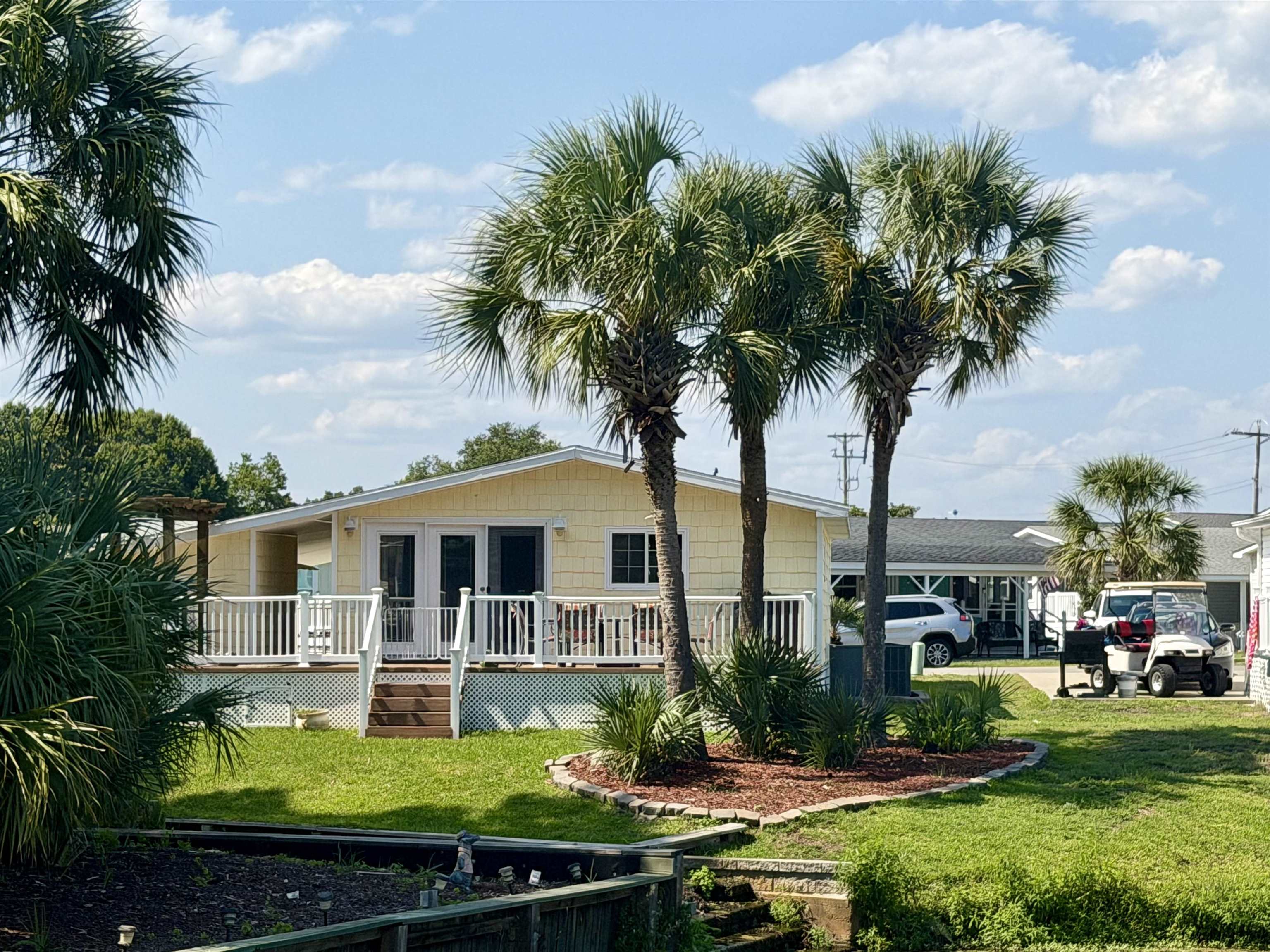 1876 Sunrise Dr. Property Photo 1