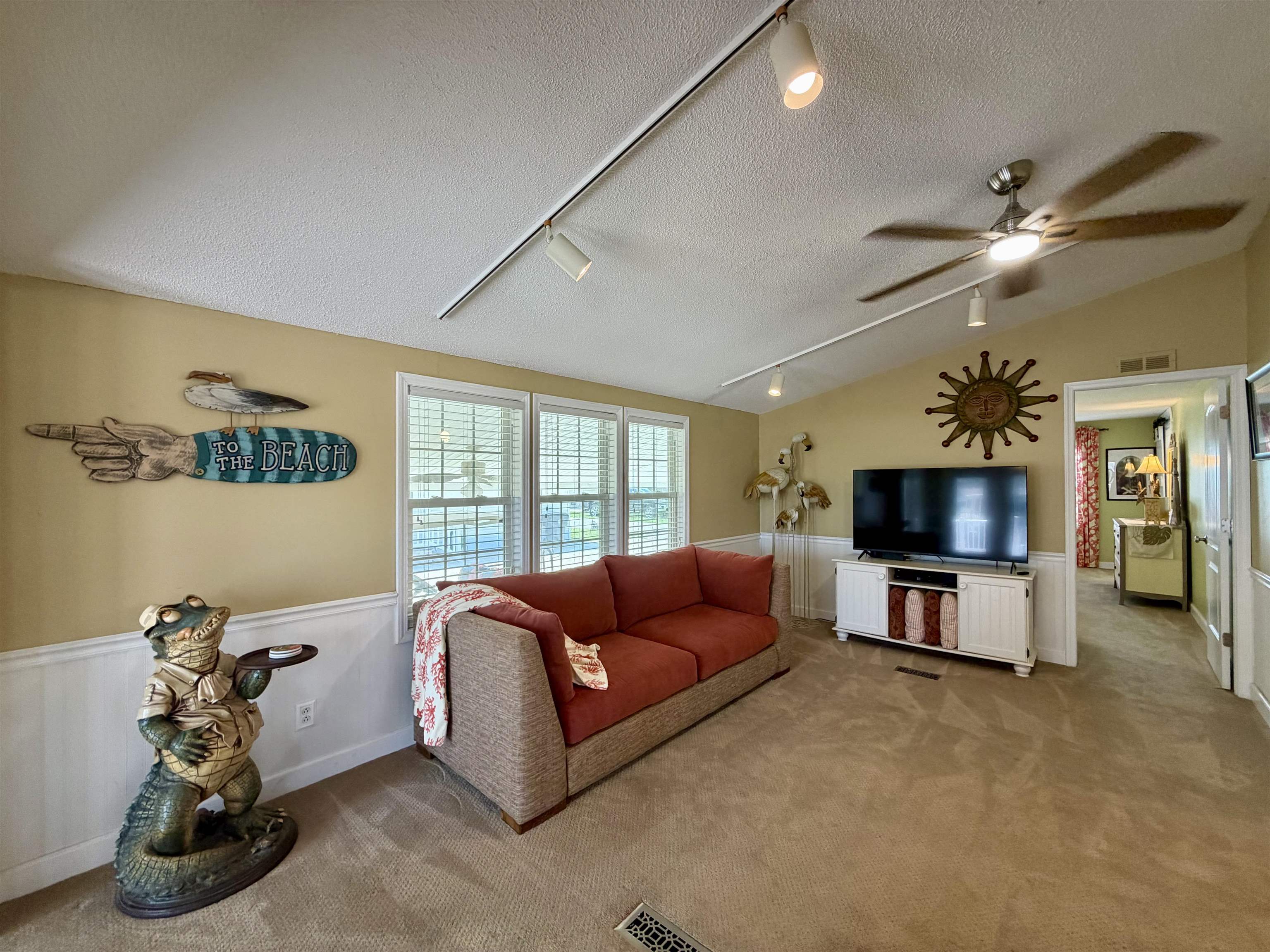 1876 Sunrise Dr. Property Photo 5