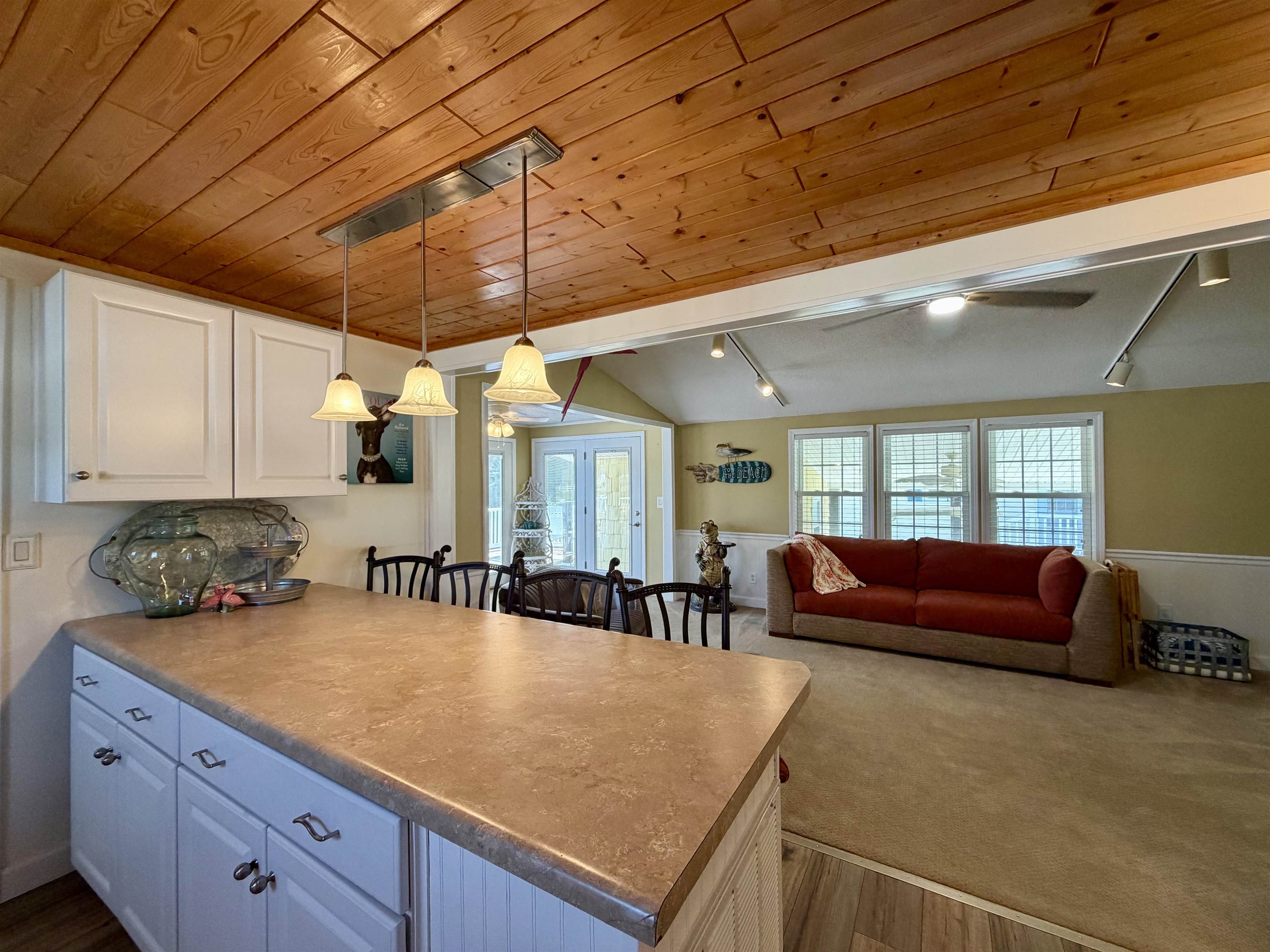 1876 Sunrise Dr. Property Photo 14