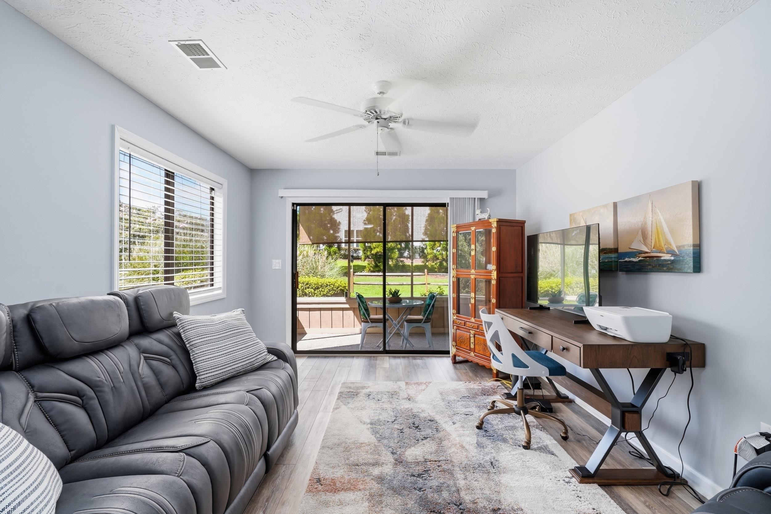 4274 Pinehurst Circle Property Photo 4